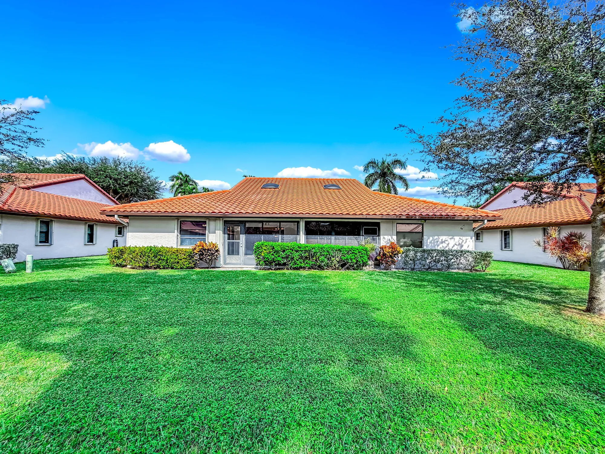 Property Slideshow image 24 of 41 | 6367 kings gate cir, Delray Beach, FL, 33484