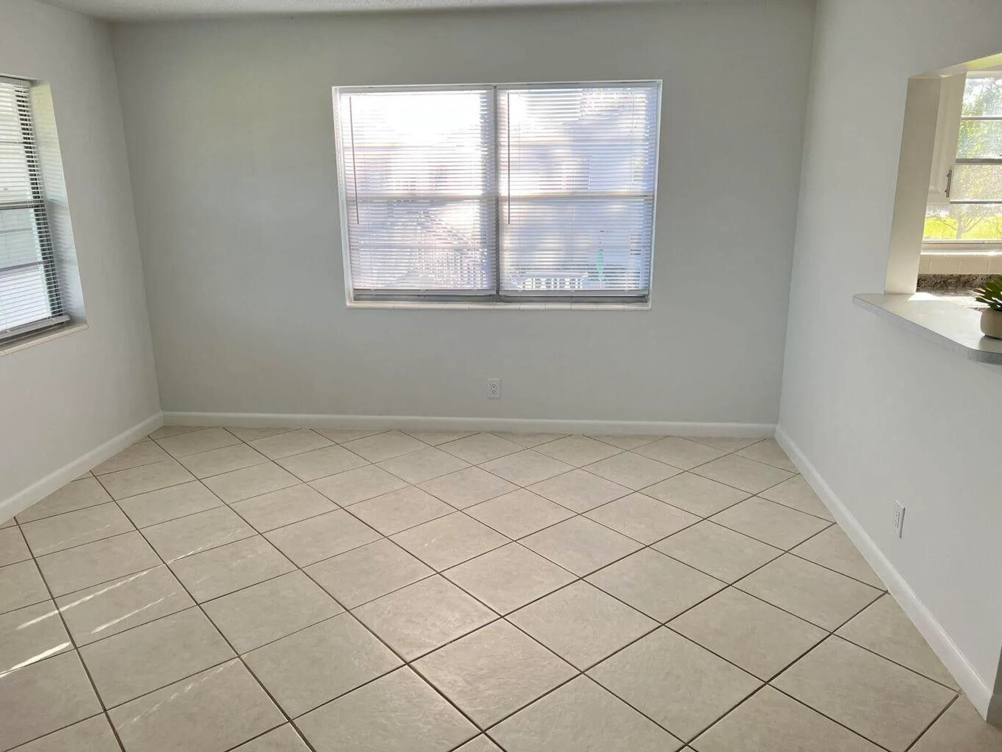 Property Slideshow image 7 of 31 | 162 camden g, West Palm Beach, FL, 33417