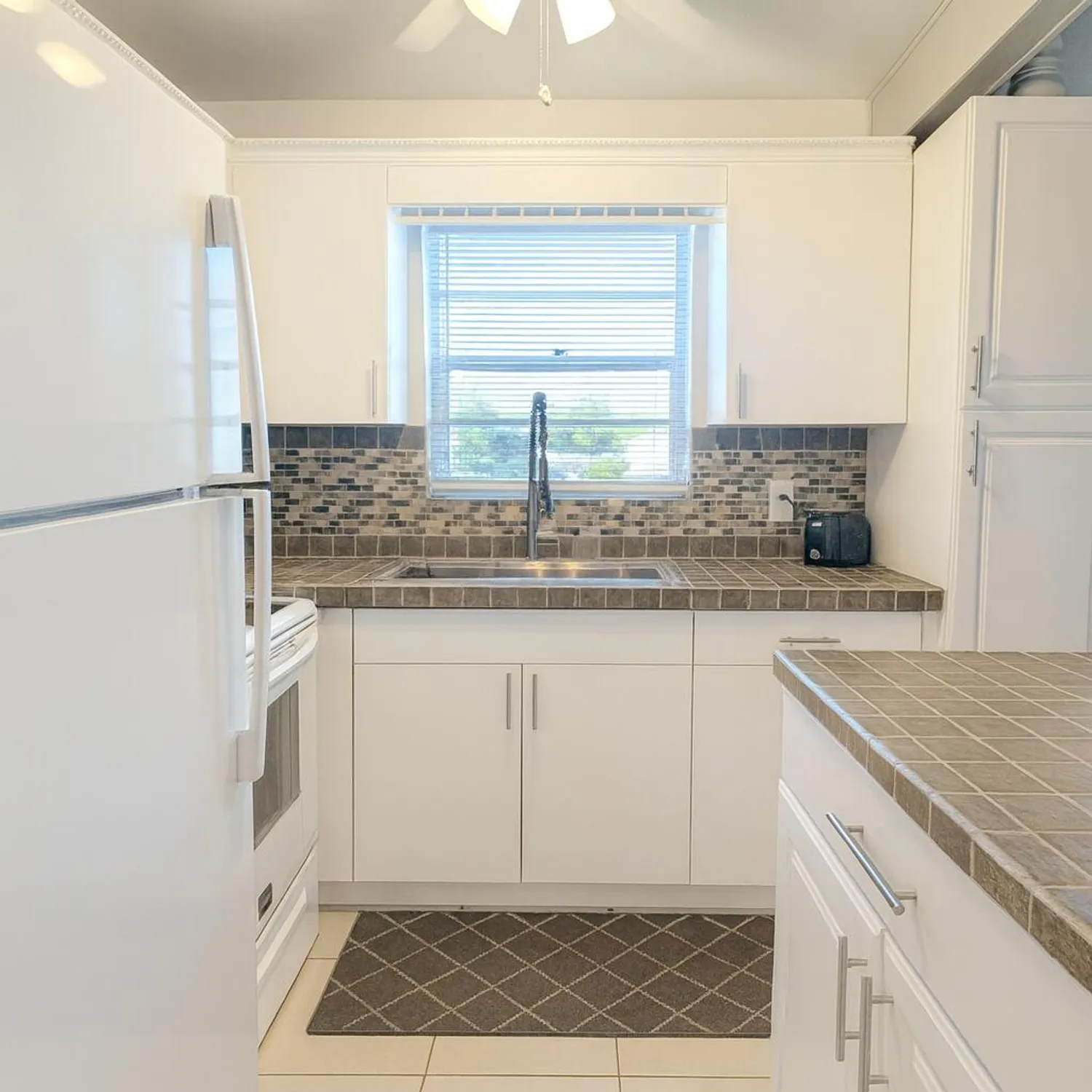 Property Slideshow image 3 of 28 | 76 dorchester d, West Palm Beach, FL, 33417