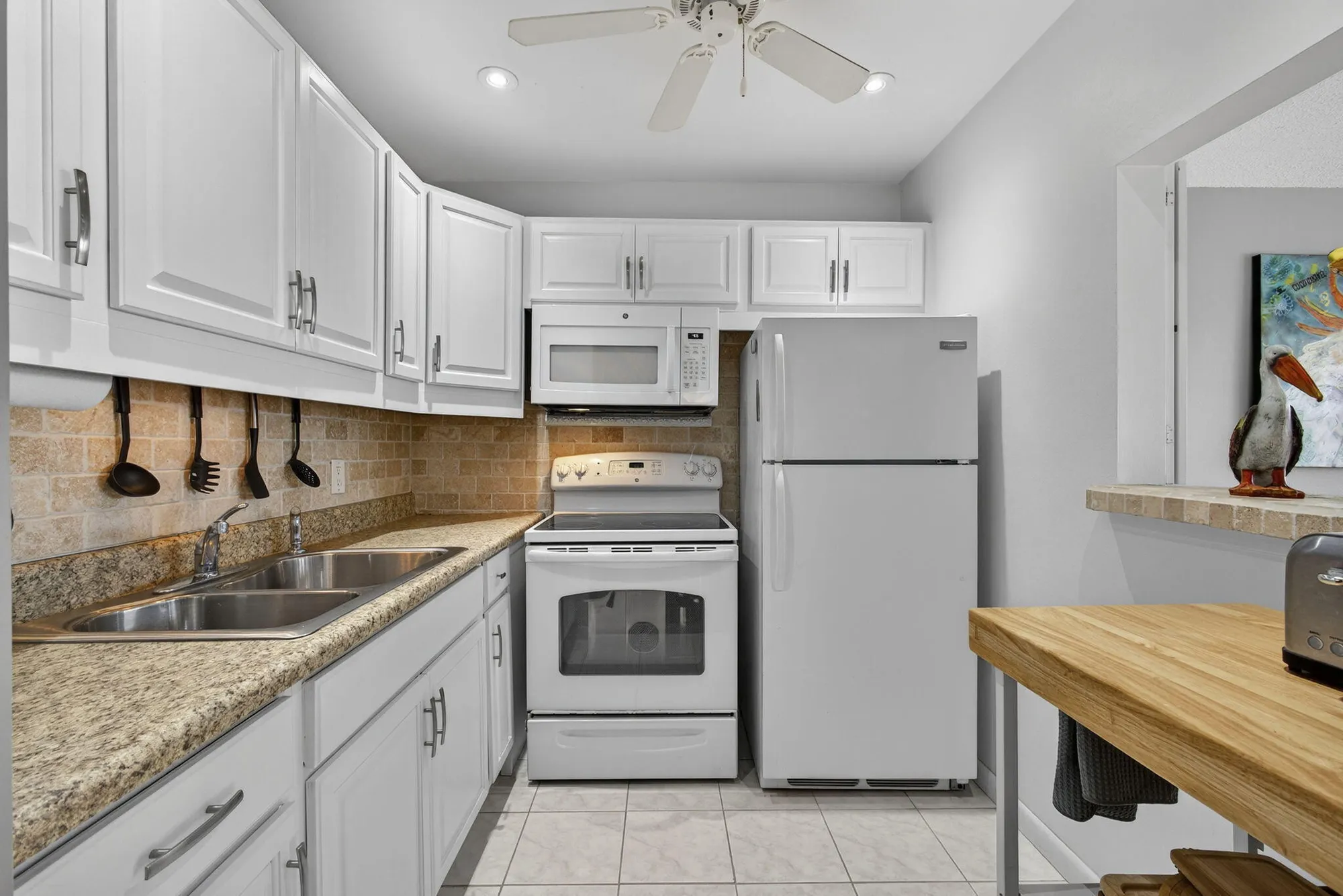 Property Slideshow image 5 of 56 | 231 berkshire k, West Palm Beach, FL, 33417