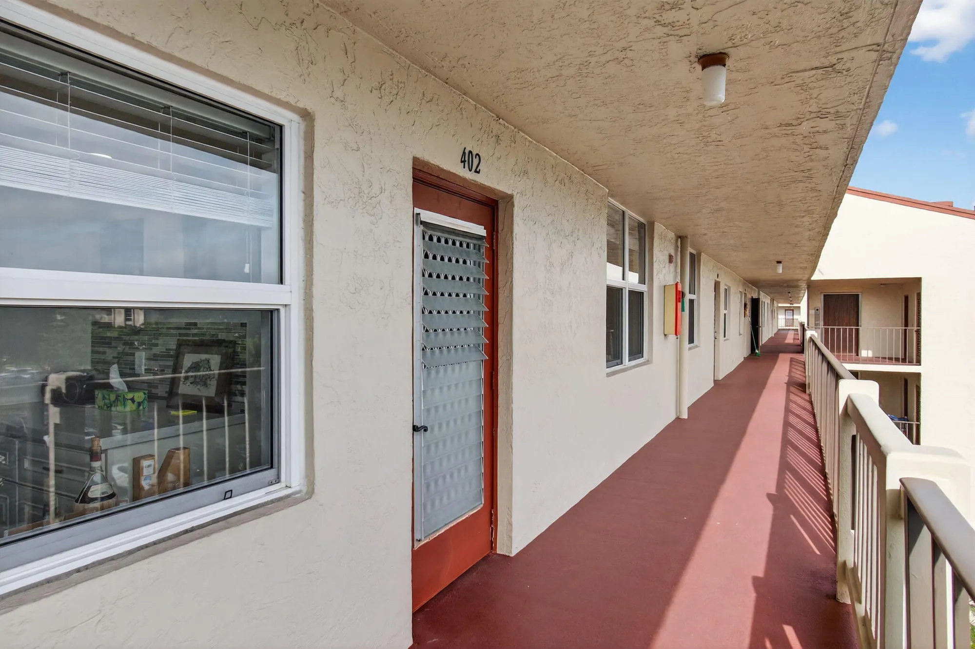 Property Slideshow image 5 of 45 | 25 abbey ln apt 402, Delray Beach, FL, 33446
