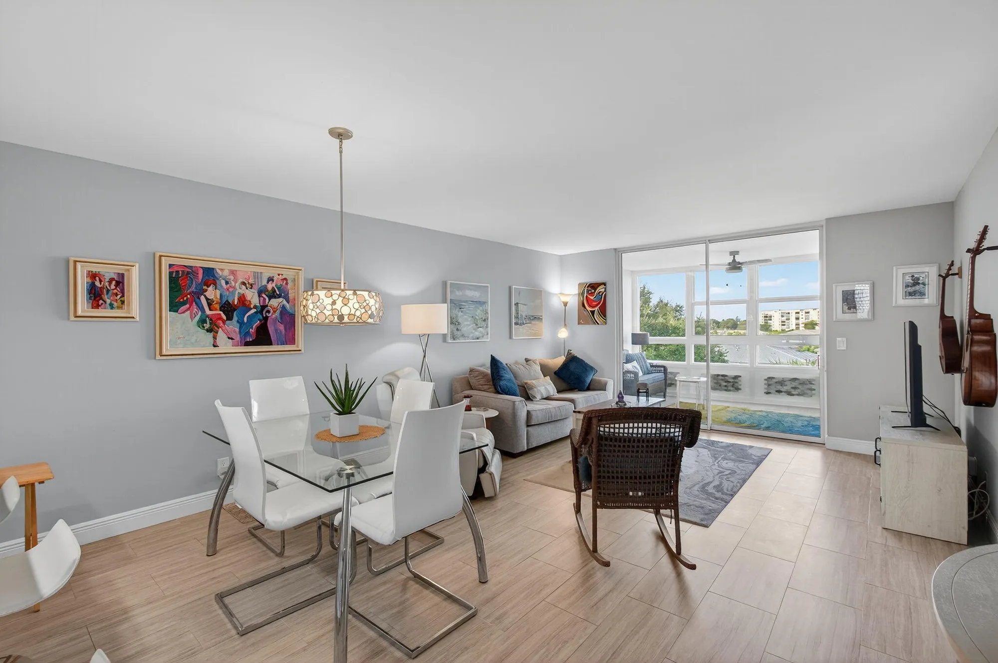 Property Slideshow image 14 of 45 | 25 abbey ln apt 402, Delray Beach, FL, 33446