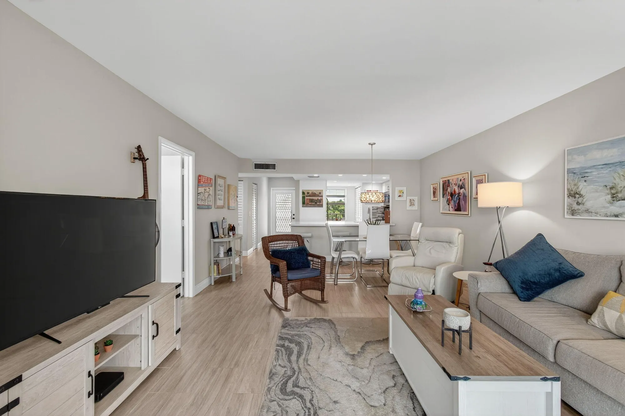 Property Slideshow image 25 of 45 | 25 abbey ln apt 402, Delray Beach, FL, 33446