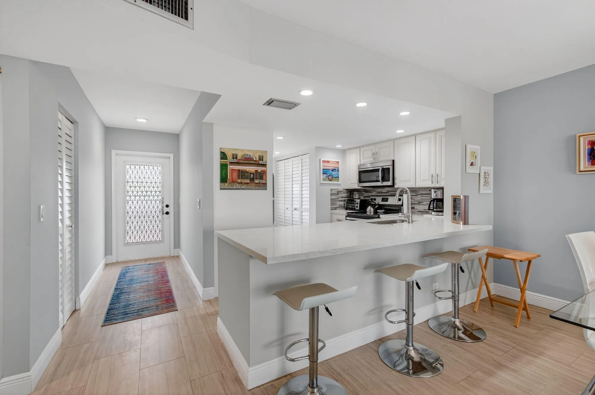 Property Slideshow image 37 of 45 | 25 abbey ln apt 402, Delray Beach, FL, 33446