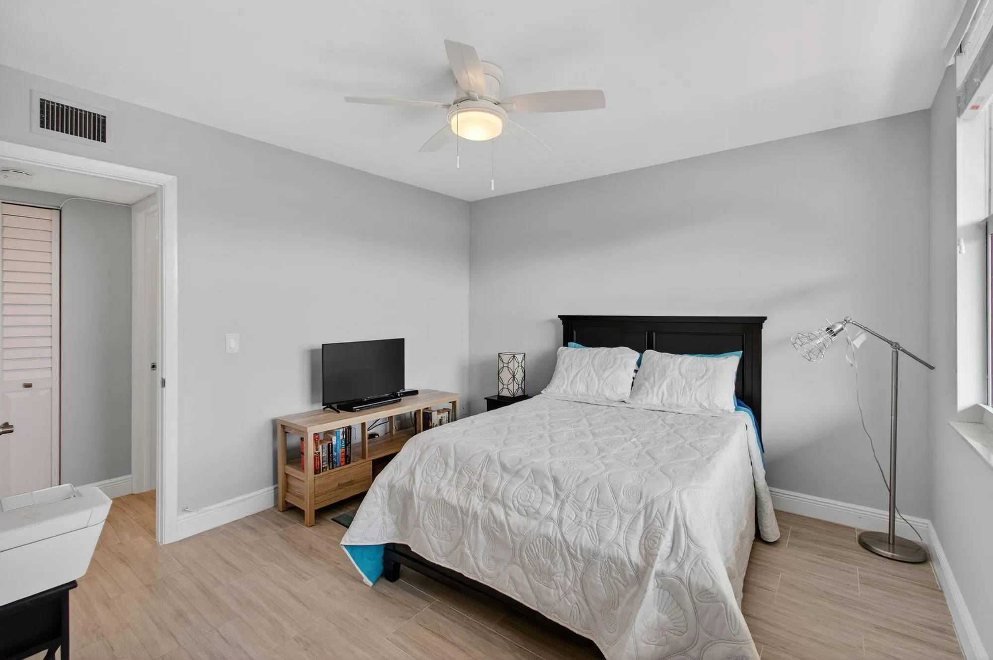 Property Slideshow image 38 of 45 | 25 abbey ln apt 402, Delray Beach, FL, 33446