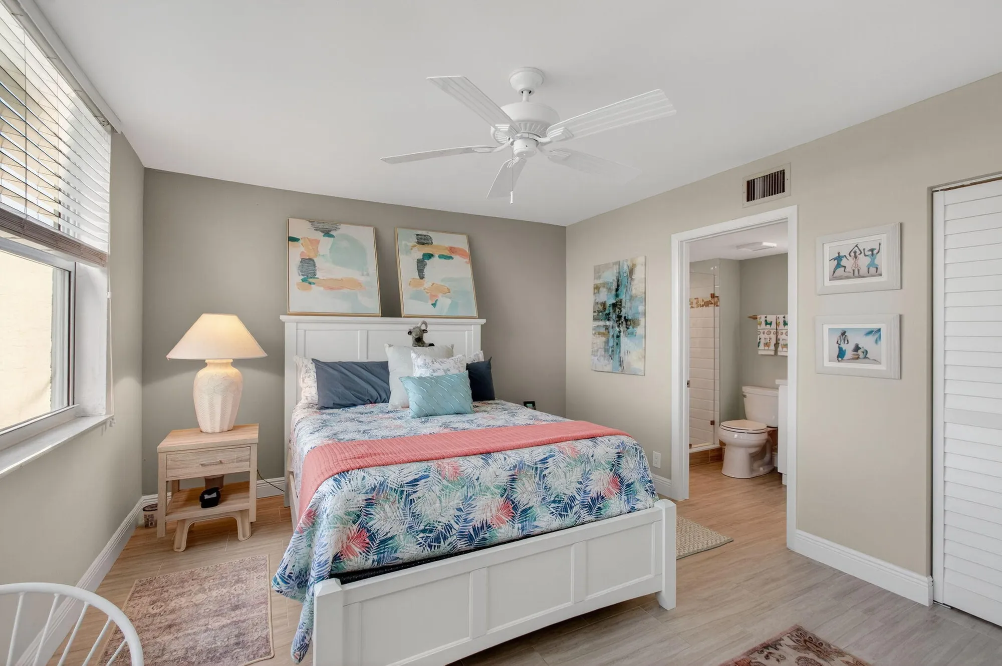 Property Slideshow image 32 of 45 | 25 abbey ln apt 402, Delray Beach, FL, 33446