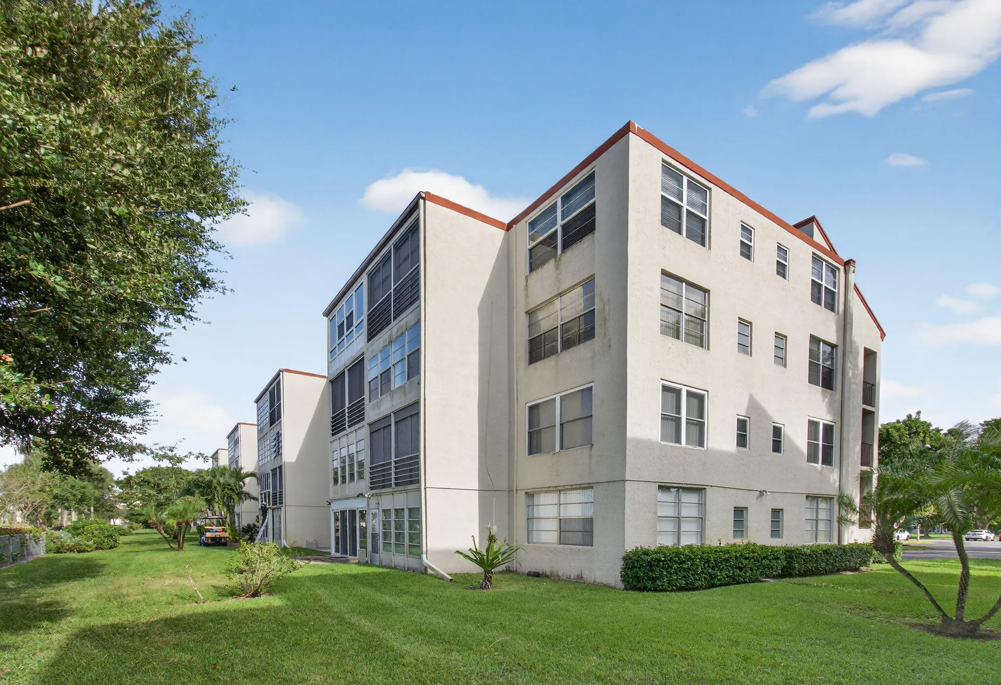 Property Slideshow image 43 of 45 | 25 abbey ln apt 402, Delray Beach, FL, 33446