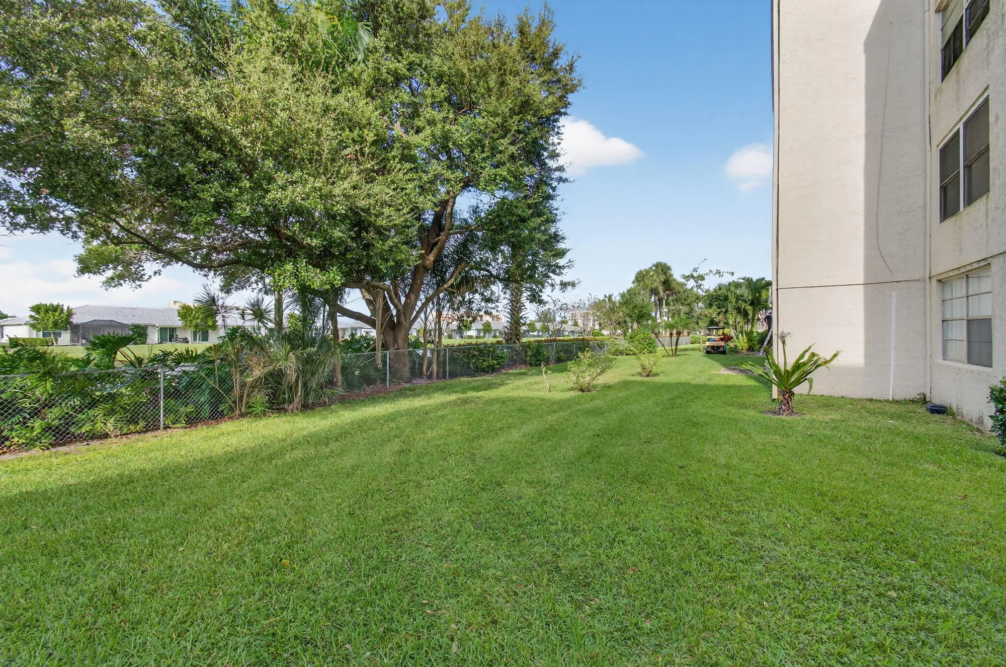 Property Slideshow image 44 of 45 | 25 abbey ln apt 402, Delray Beach, FL, 33446