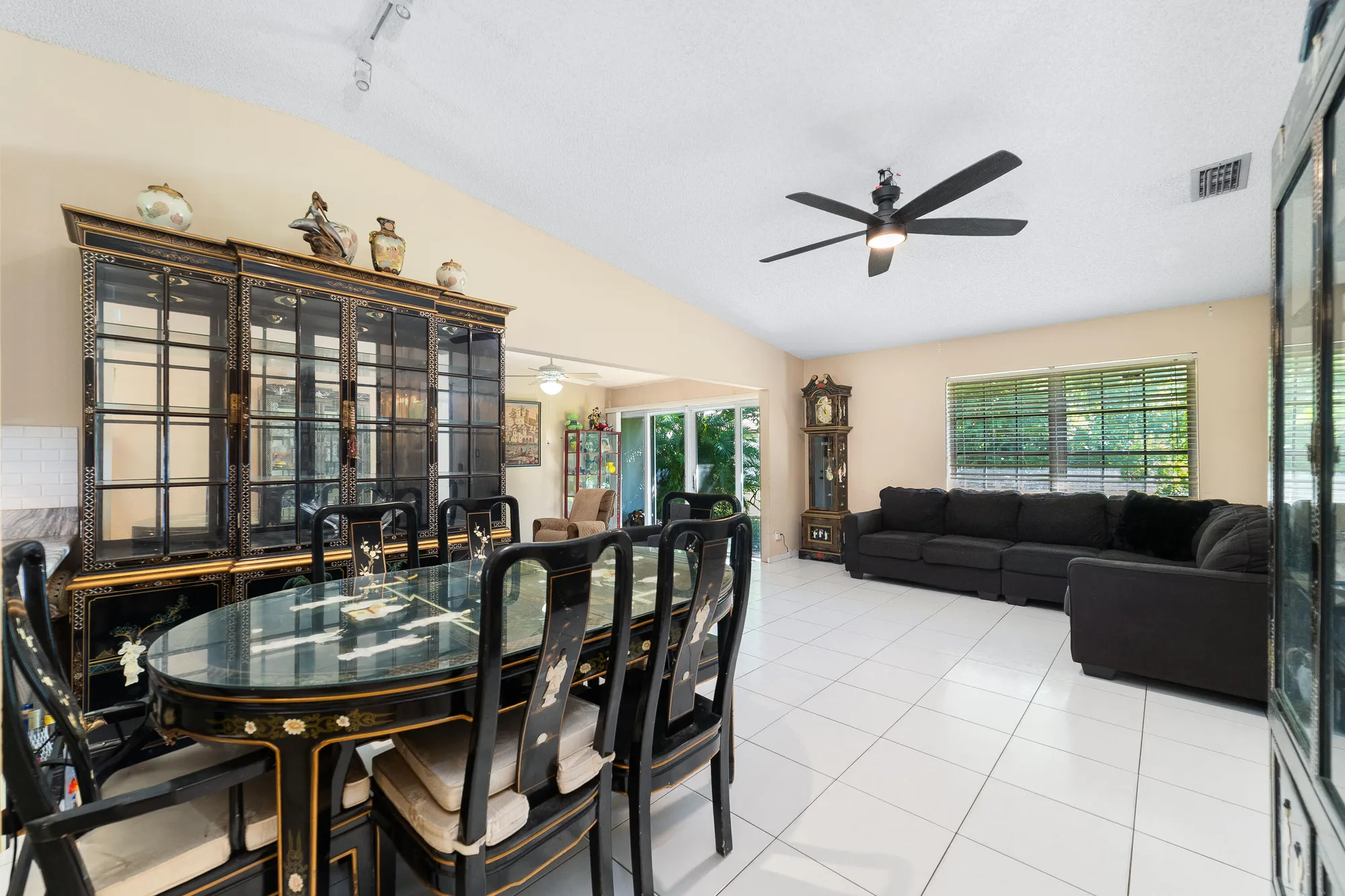 Property Slideshow image 3 of 25 | 15979 forsythia cir, Delray Beach, FL, 33484