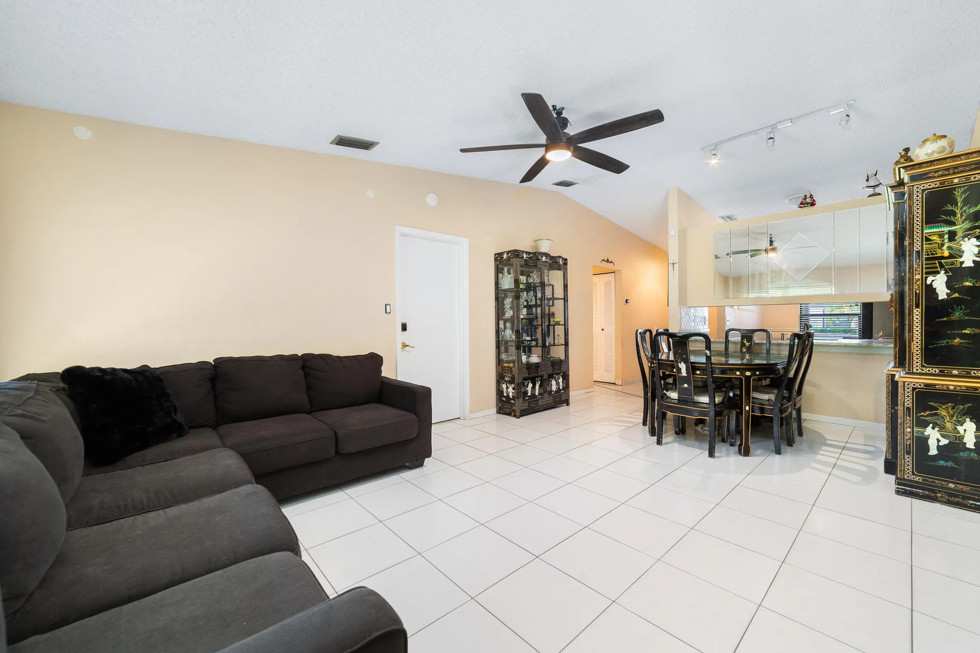 Property Slideshow image 6 of 25 | 15979 forsythia cir, Delray Beach, FL, 33484