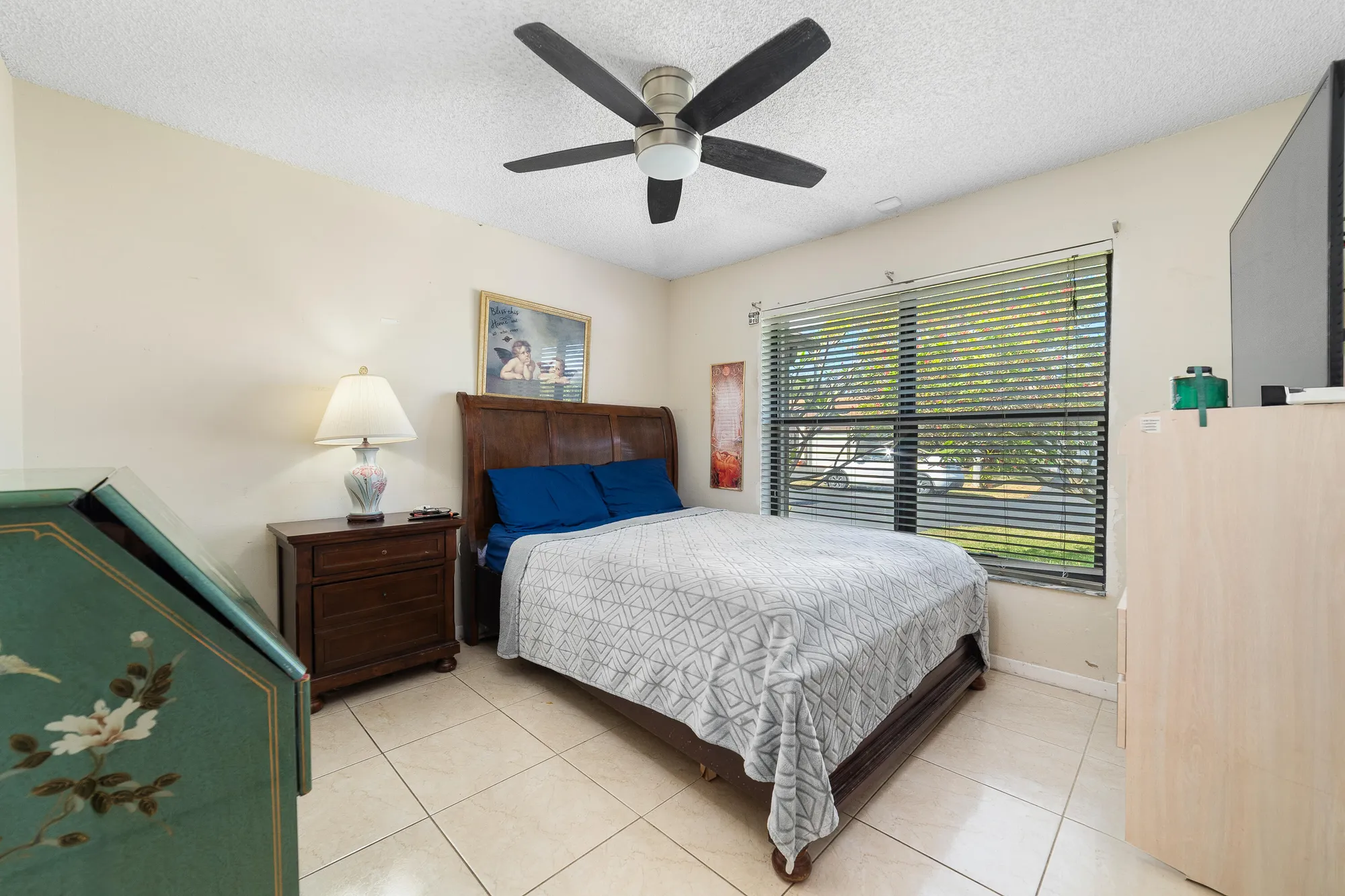 Property Slideshow image 14 of 25 | 15979 forsythia cir, Delray Beach, FL, 33484