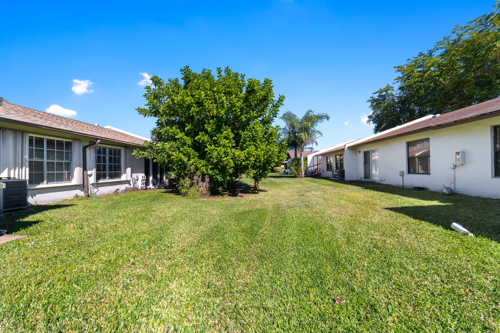 Property Slideshow image 21 of 25 | 15979 forsythia cir, Delray Beach, FL, 33484