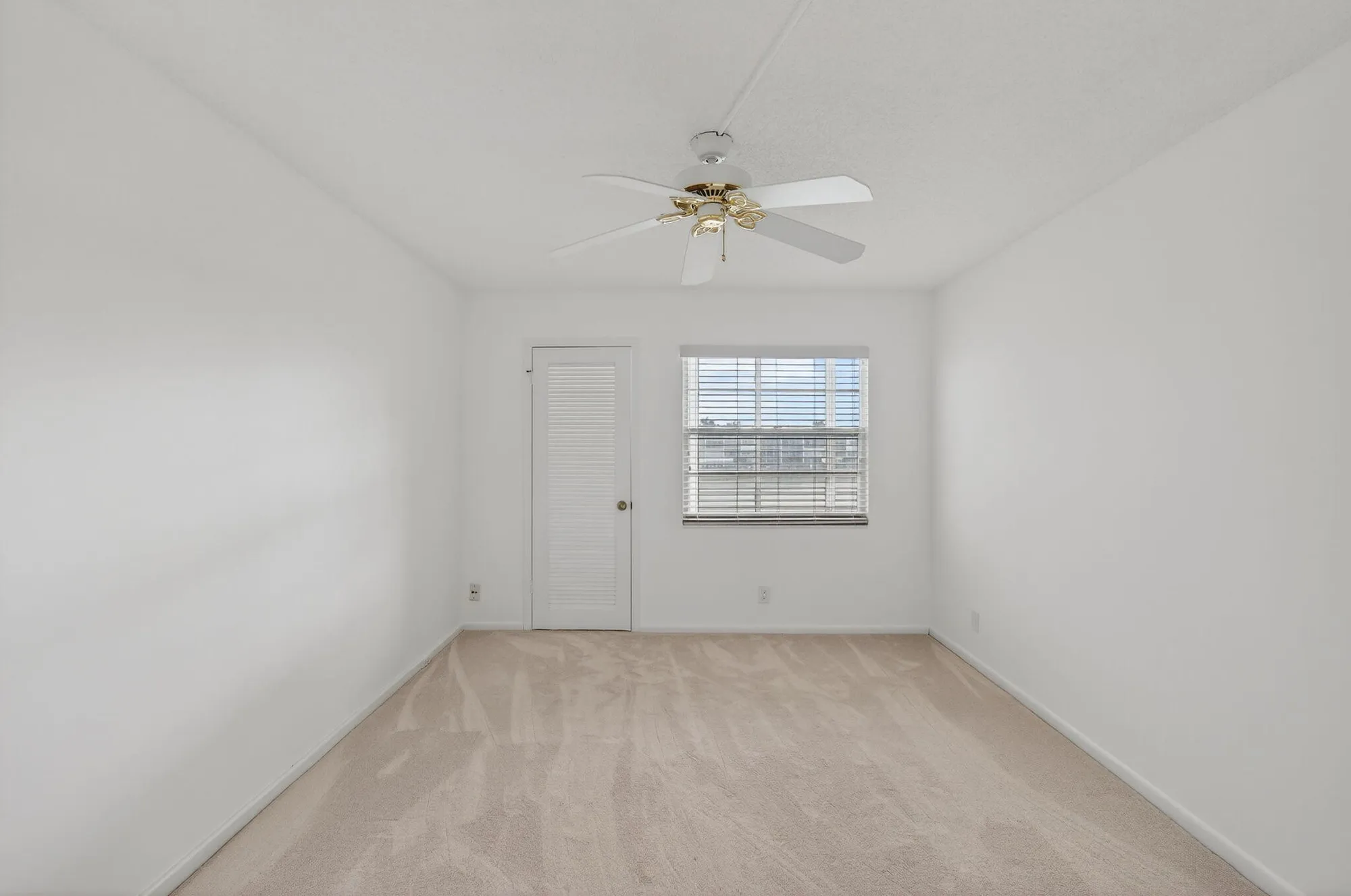 Property Slideshow image 17 of 92 | 3032 rexford b, Boca Raton, FL, 33434