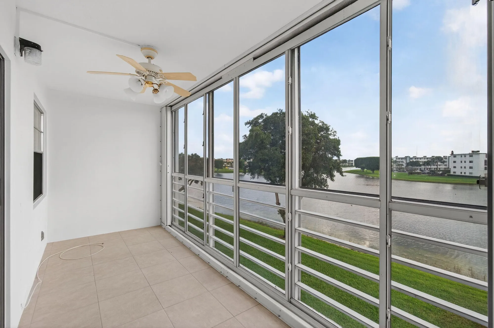 Property Slideshow image 32 of 92 | 3032 rexford b, Boca Raton, FL, 33434