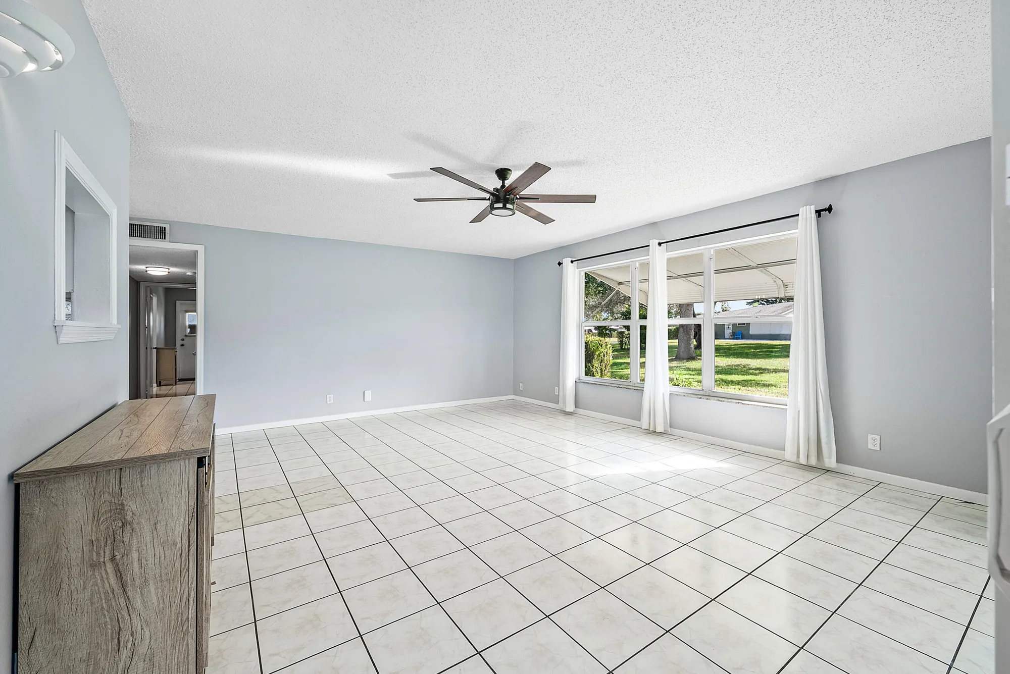 Property Slideshow image 6 of 46 | 902 south dr d, Delray Beach, FL, 33445