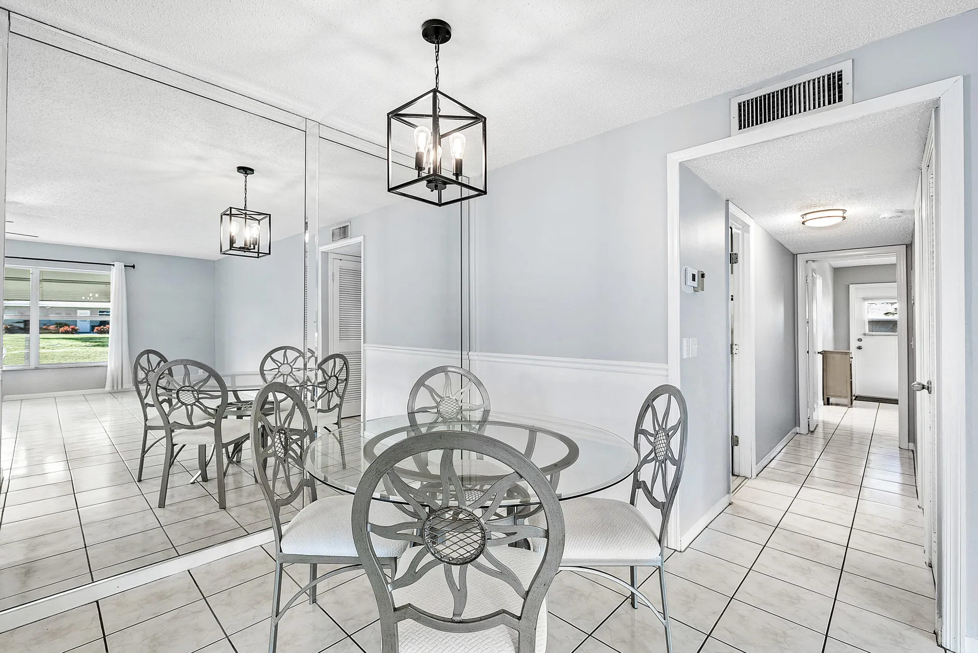 Property Slideshow image 10 of 46 | 902 south dr d, Delray Beach, FL, 33445