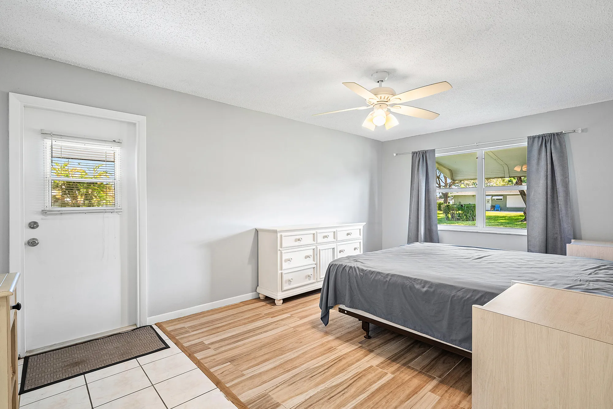 Property Slideshow image 16 of 46 | 902 south dr d, Delray Beach, FL, 33445