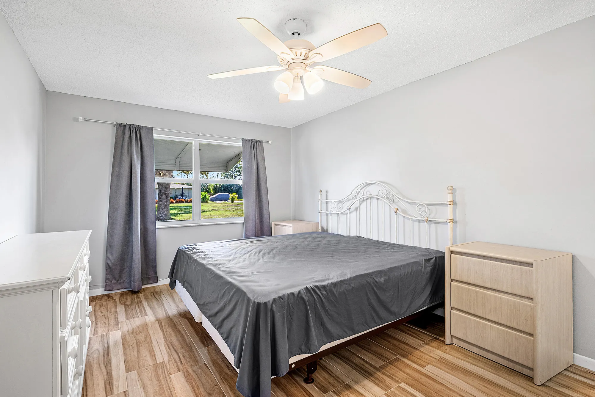 Property Slideshow image 17 of 46 | 902 south dr d, Delray Beach, FL, 33445