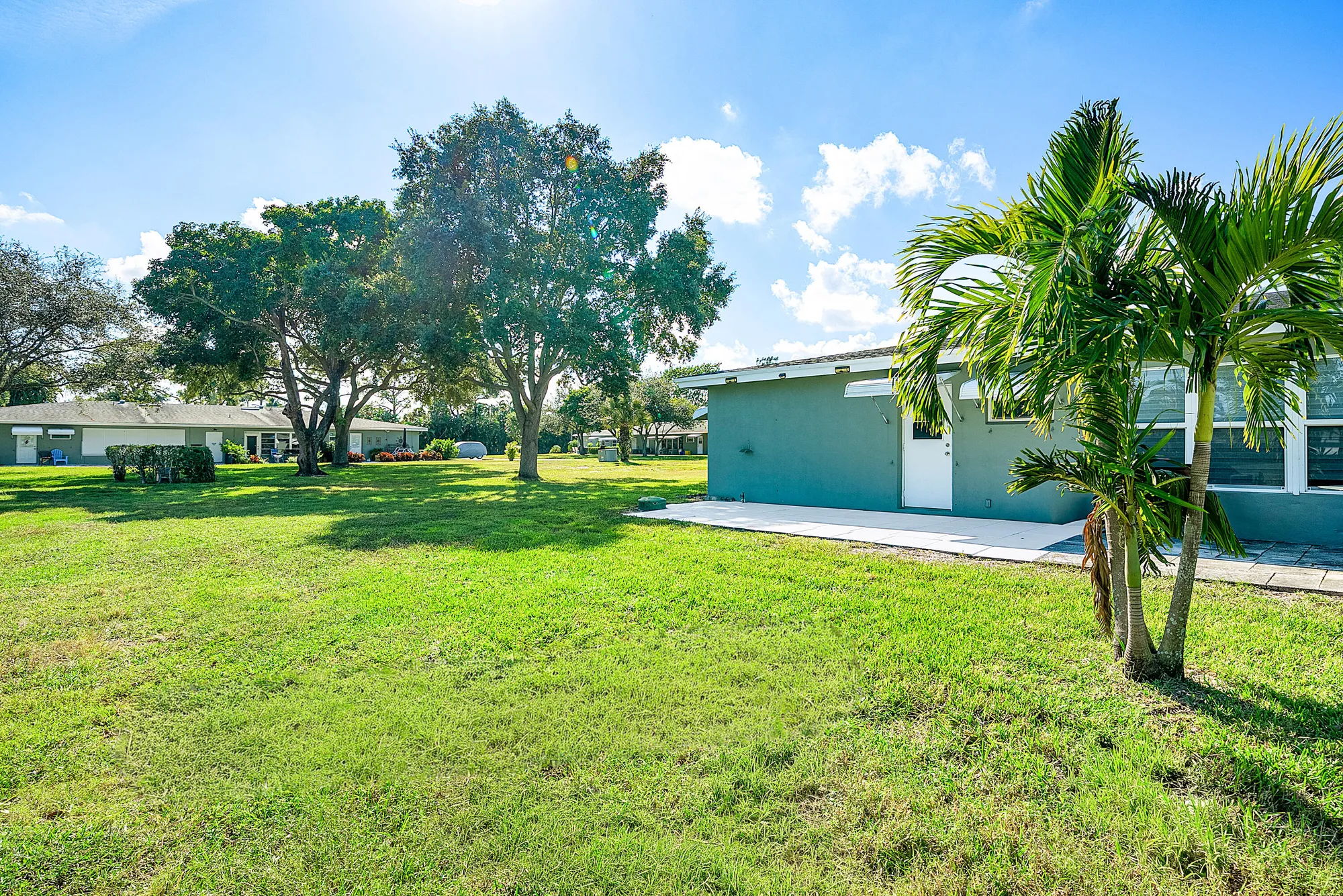 Property Slideshow image 27 of 46 | 902 south dr d, Delray Beach, FL, 33445