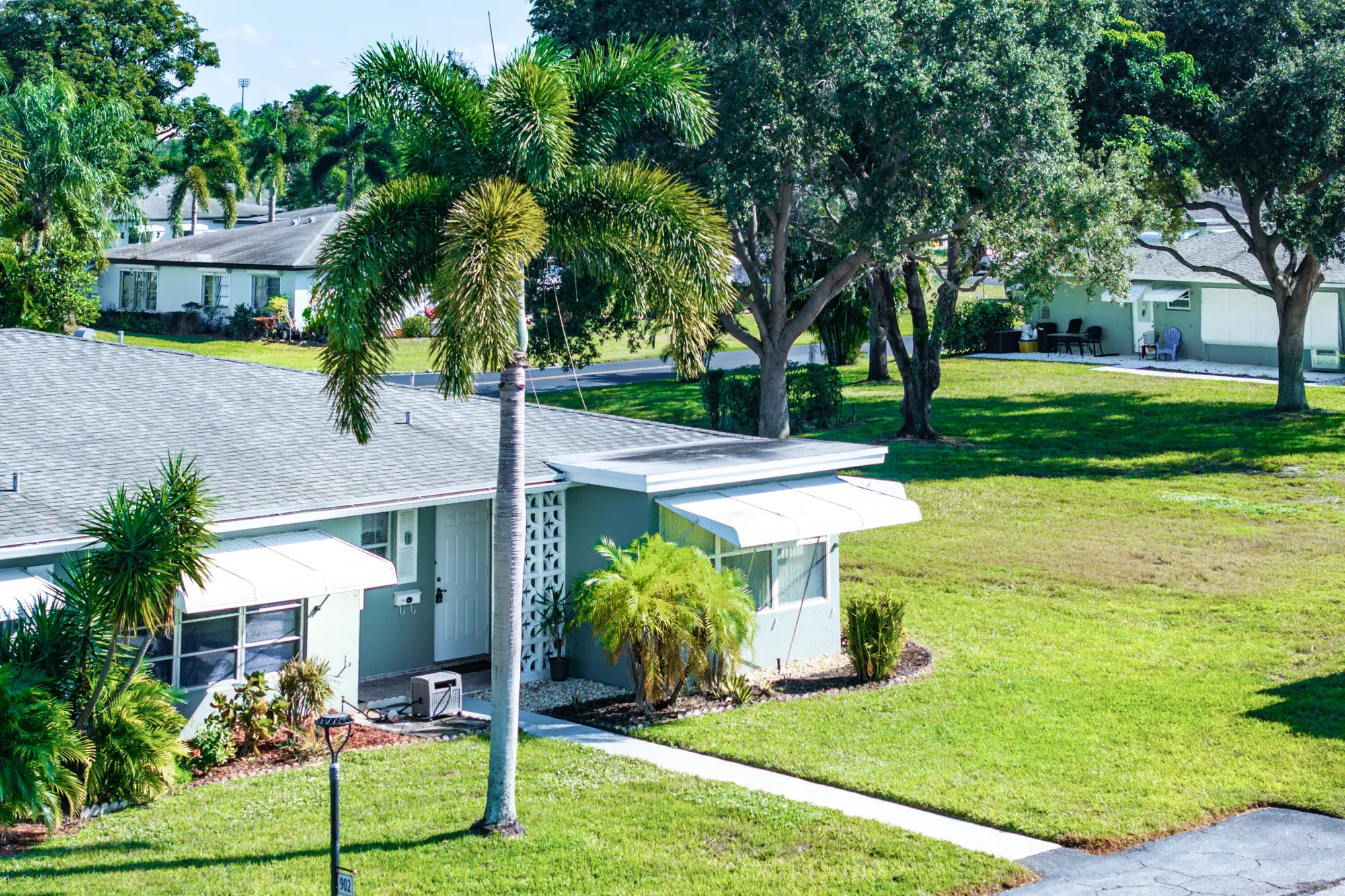 Property Slideshow image 38 of 46 | 902 south dr d, Delray Beach, FL, 33445