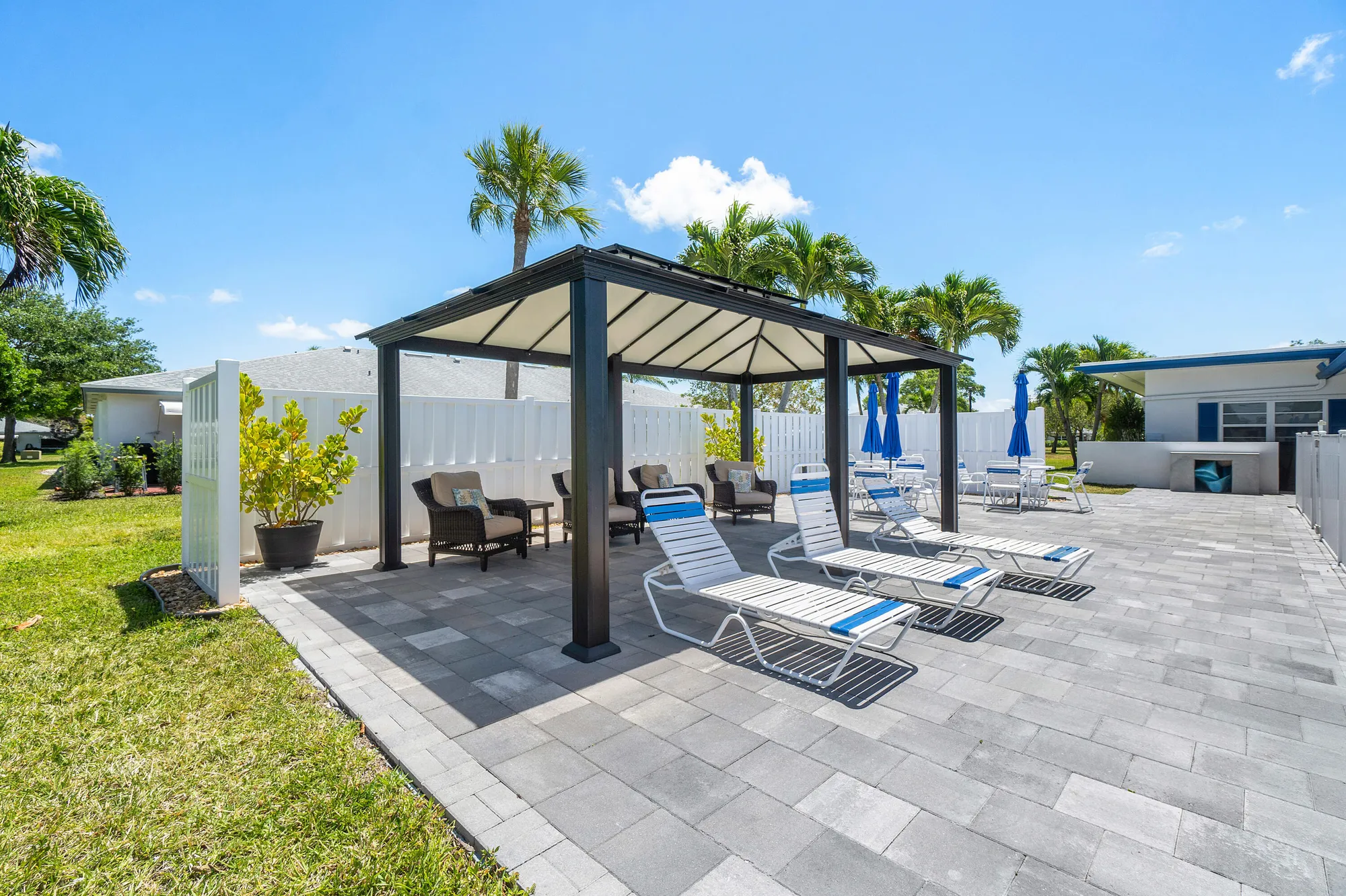 Property Slideshow image 41 of 46 | 902 south dr d, Delray Beach, FL, 33445