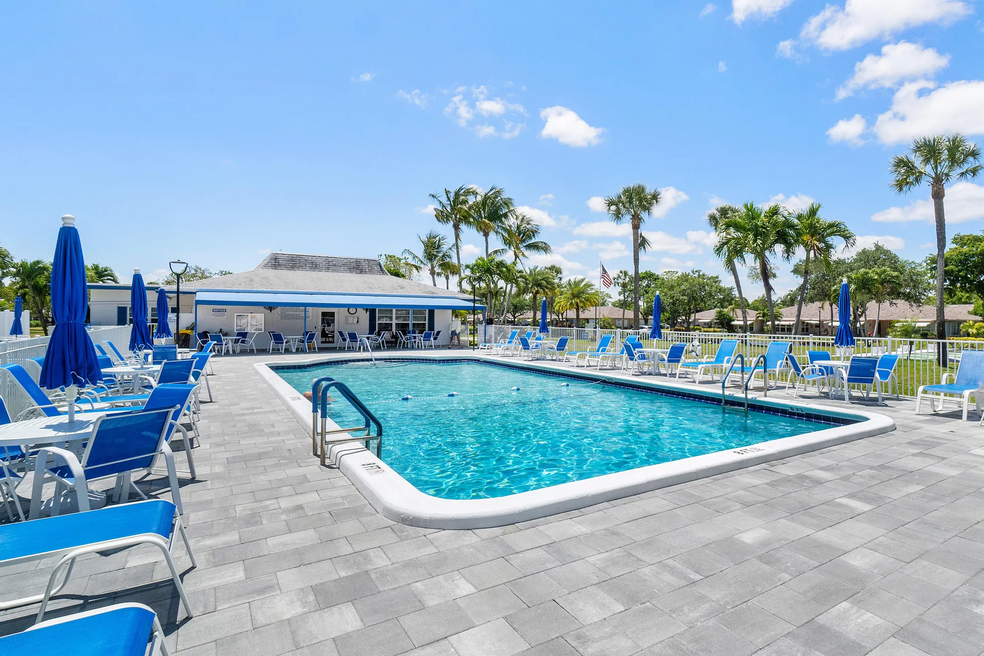 Property Slideshow image 42 of 46 | 902 south dr d, Delray Beach, FL, 33445