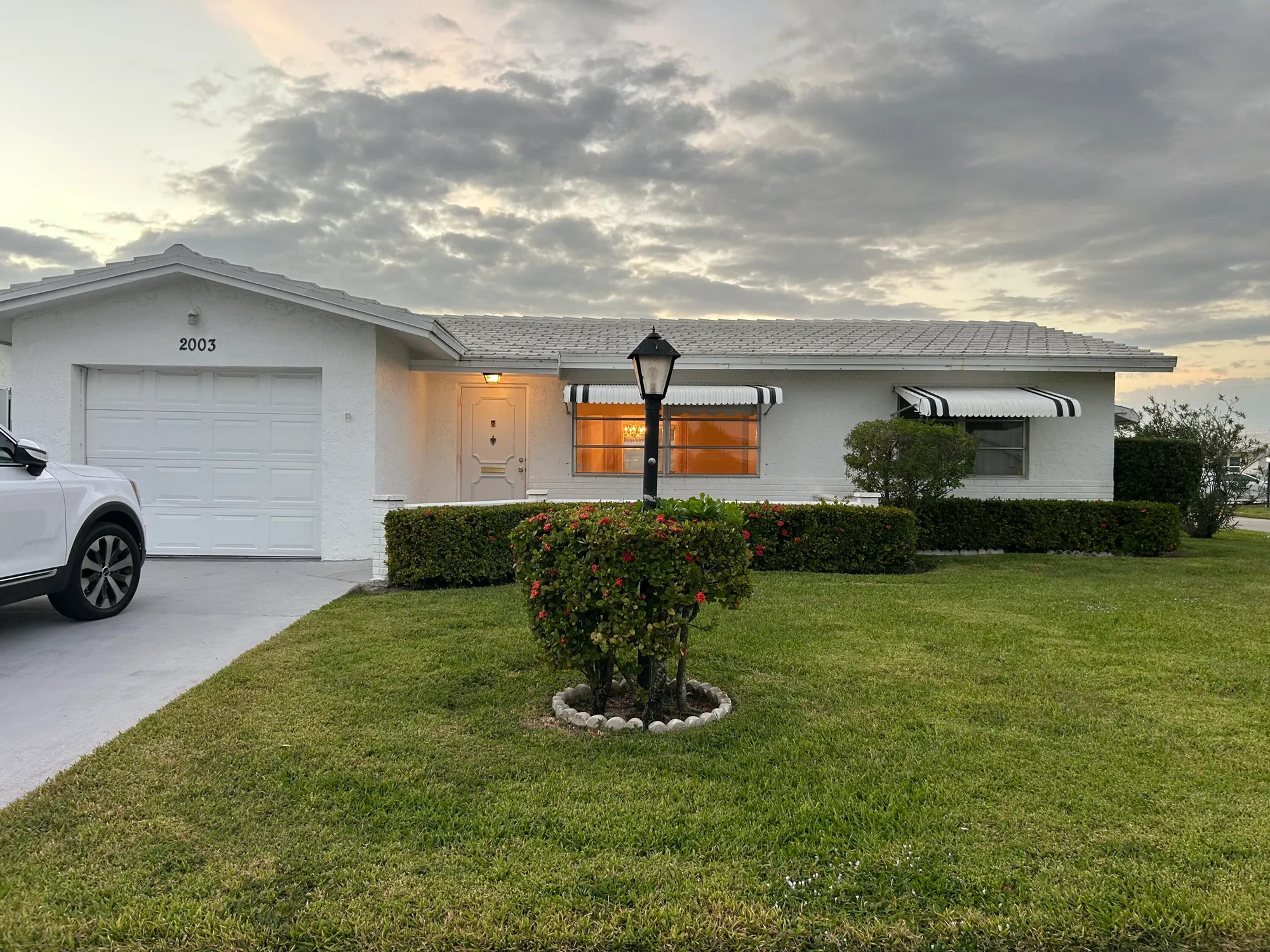 Property Slideshow image 13 of 15 | 2003 sw 18th st, Boynton Beach, FL, 33426