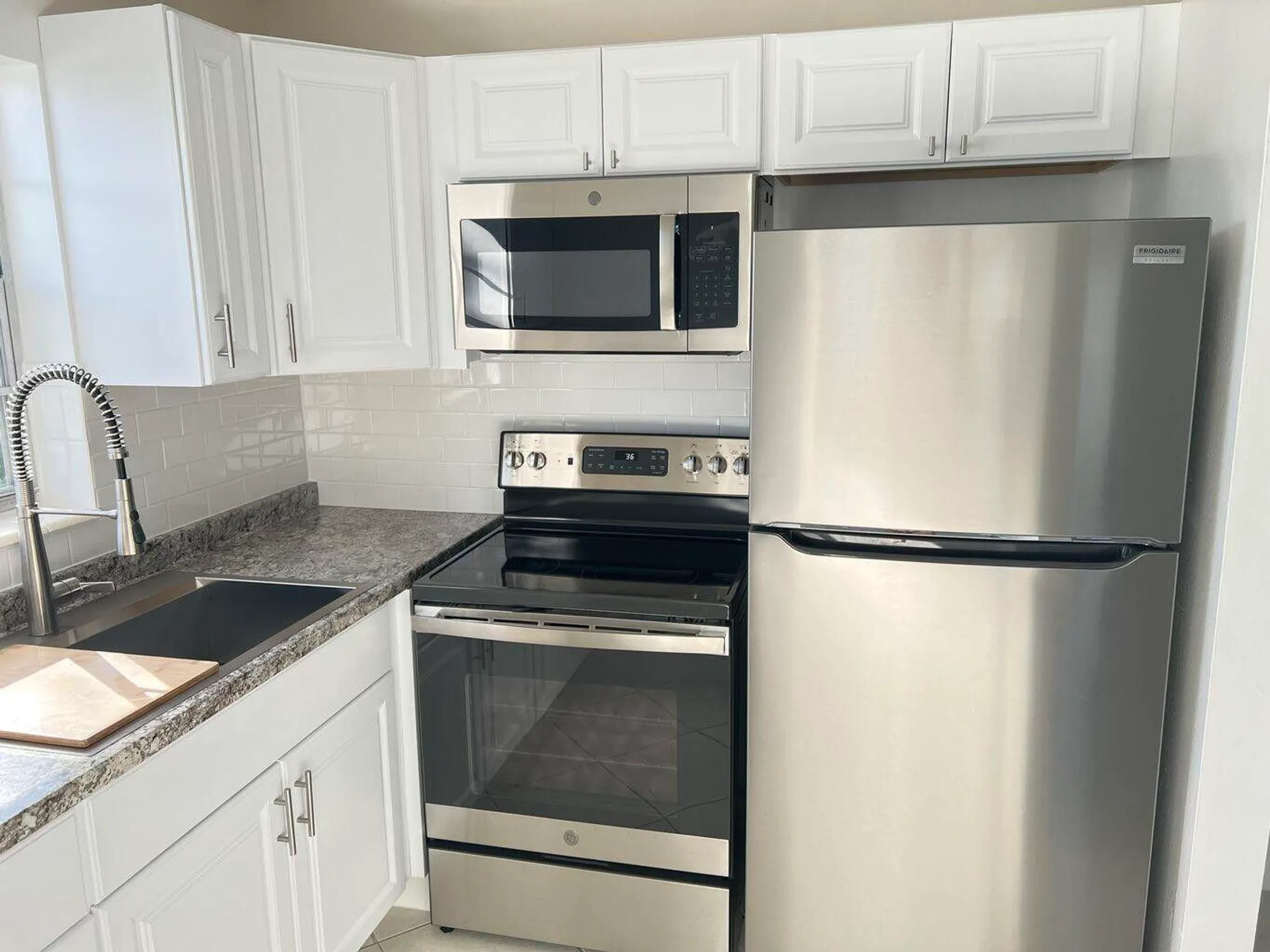 Property Slideshow image 1 of 31 | 162 camden g, West Palm Beach, FL, 33417