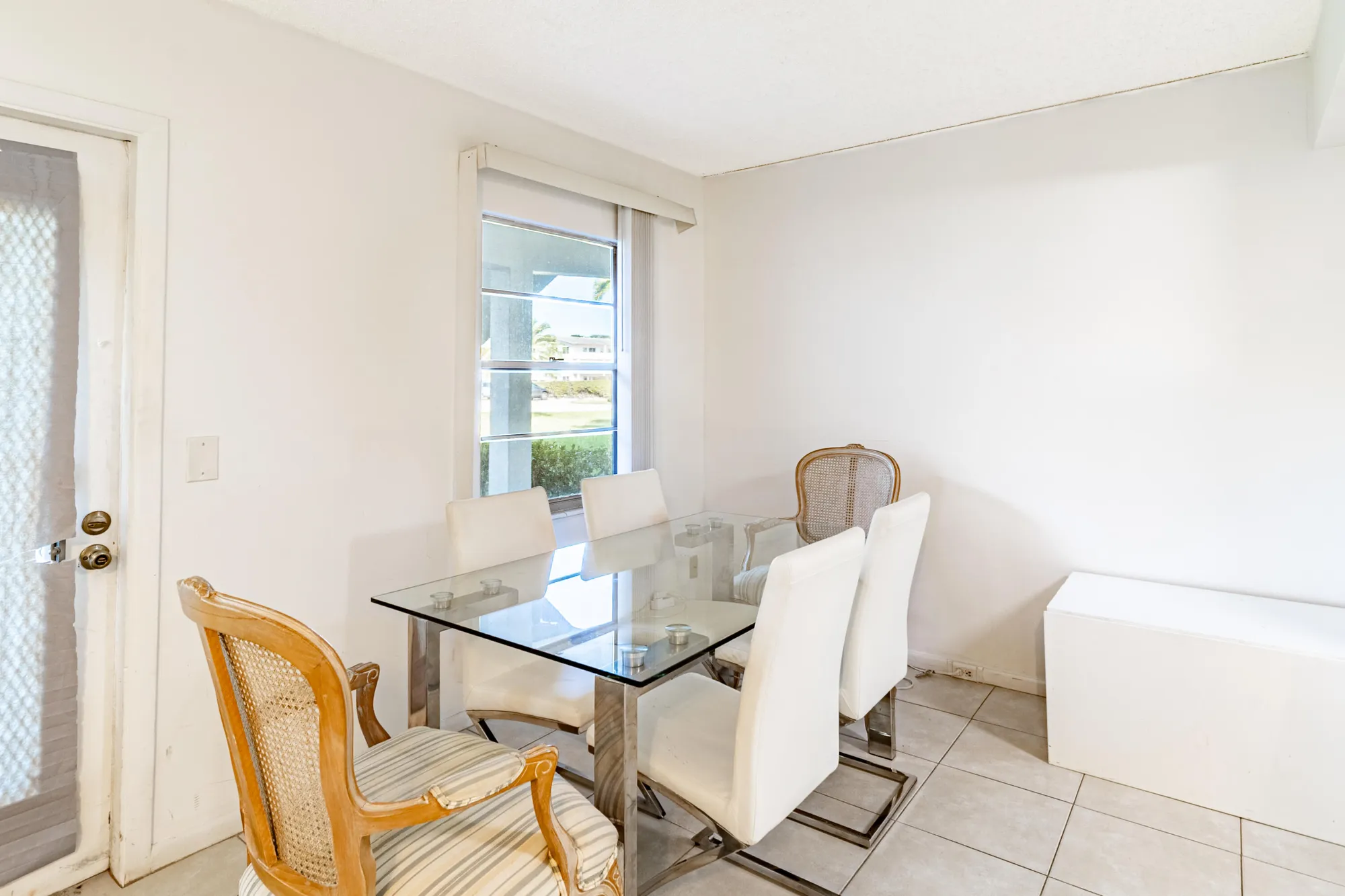 Property Slideshow image 7 of 15 | 213 fanshaw f, Boca Raton, FL, 33434