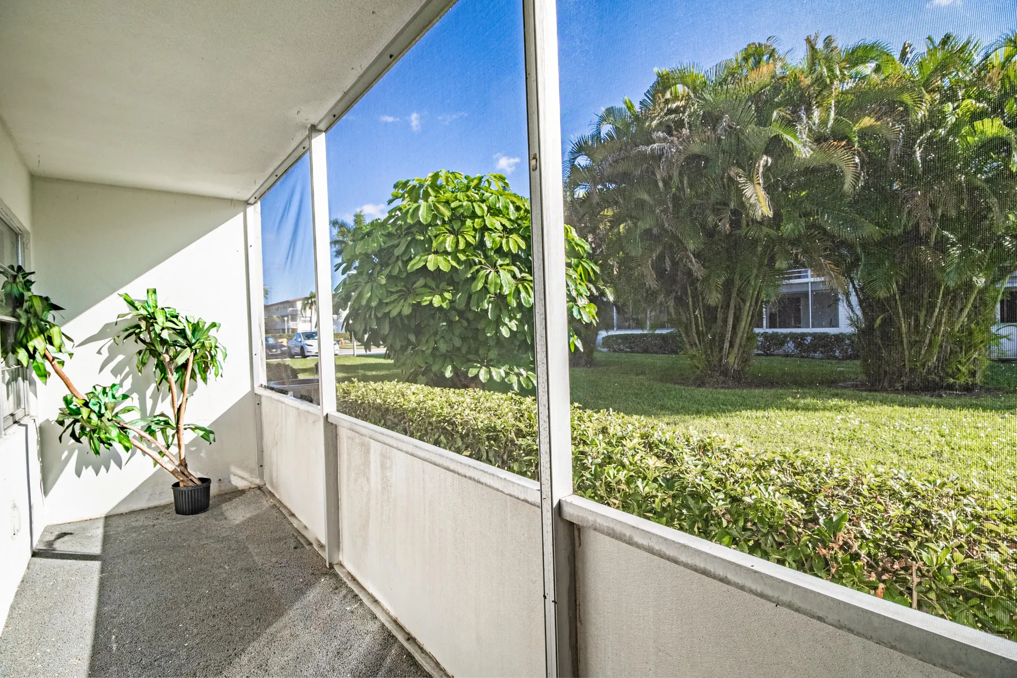 Property Slideshow image 15 of 15 | 213 fanshaw f, Boca Raton, FL, 33434