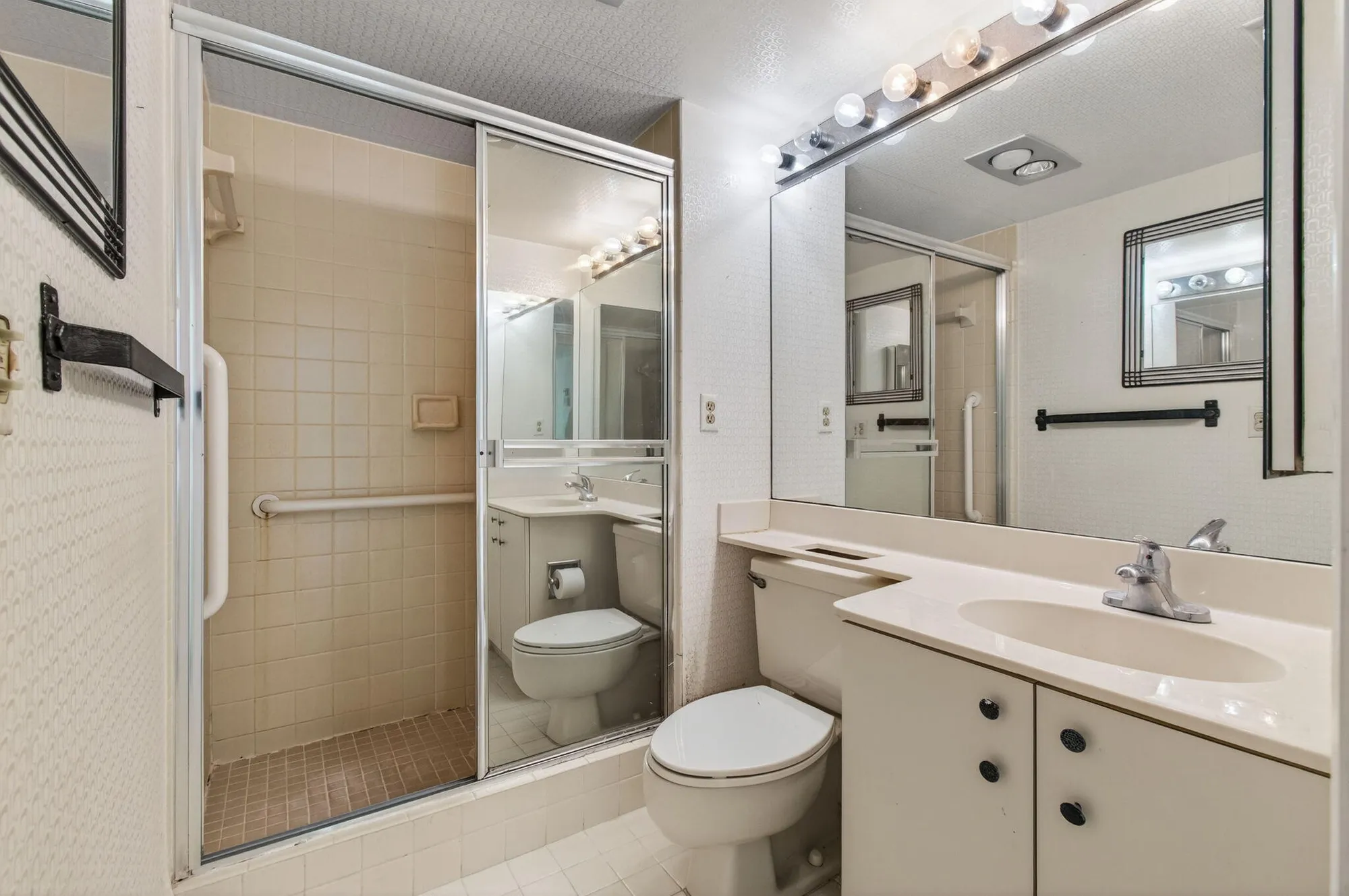 Property Slideshow image 24 of 40 | 5771 fairway park ct 205, Boynton Beach, FL, 33437