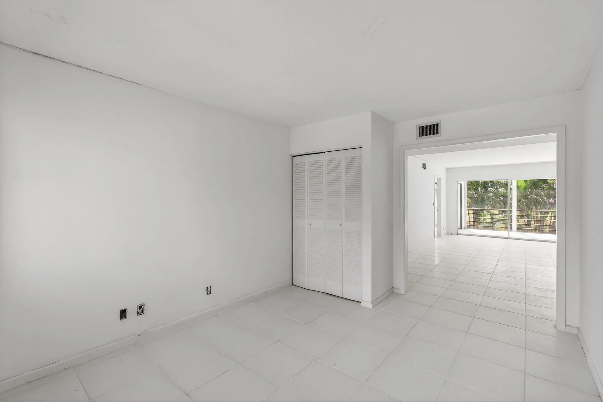 Property Slideshow image 25 of 40 | 5771 fairway park ct 205, Boynton Beach, FL, 33437