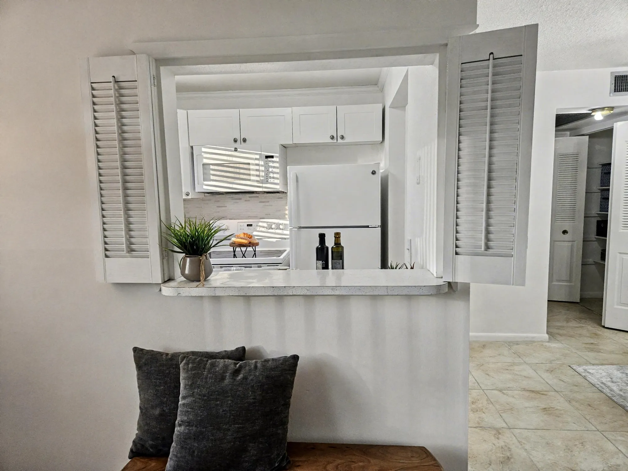 Property Slideshow image 5 of 33 | 263 windsor l, West Palm Beach, FL, 33417