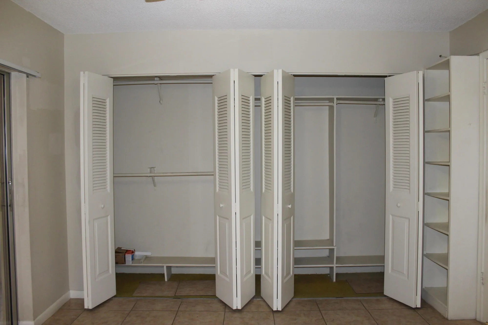Property Slideshow image 14 of 21 | 333 northampton q, West Palm Beach, FL, 33417