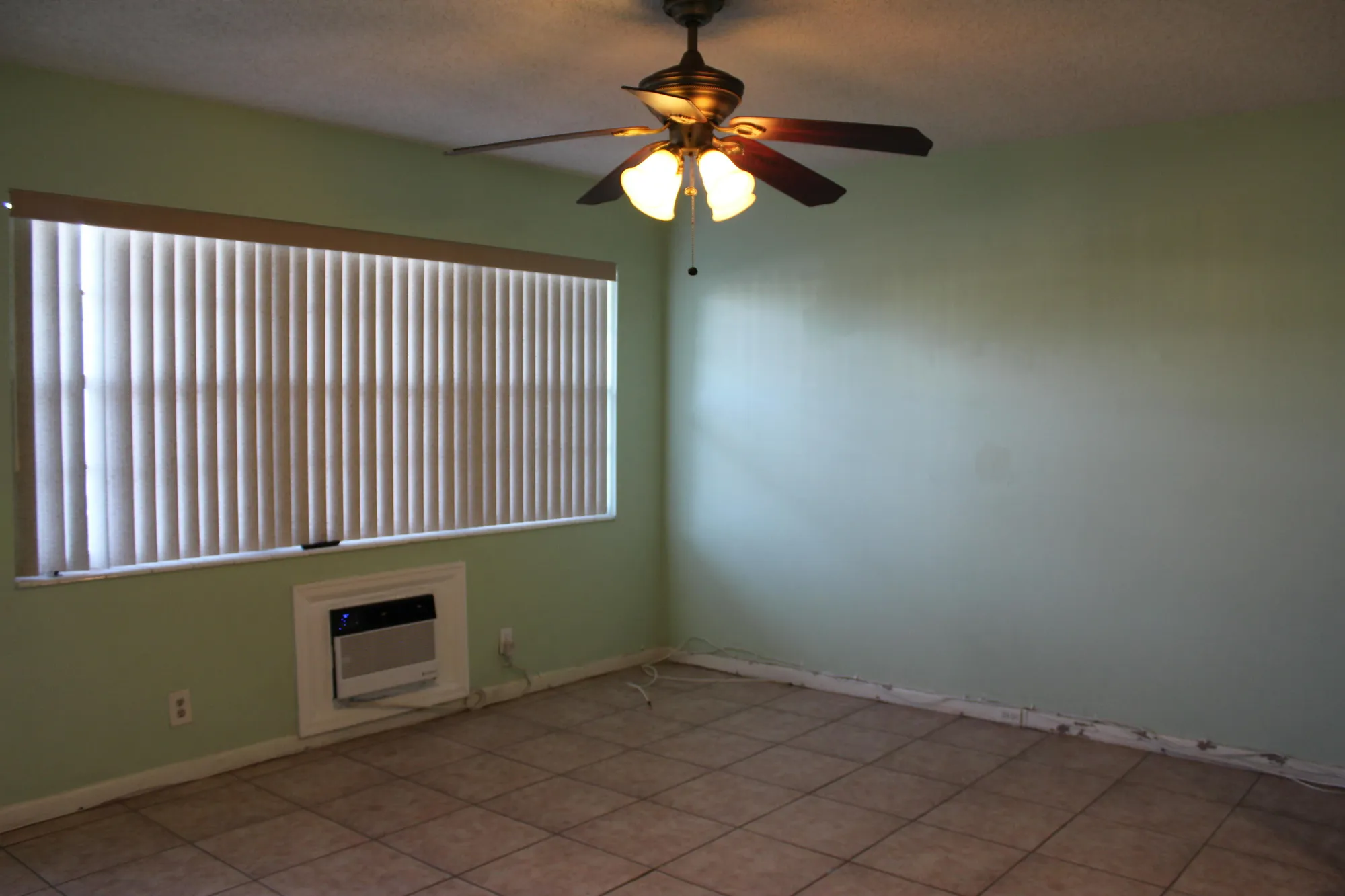 Property Slideshow image 4 of 21 | 333 northampton q, West Palm Beach, FL, 33417