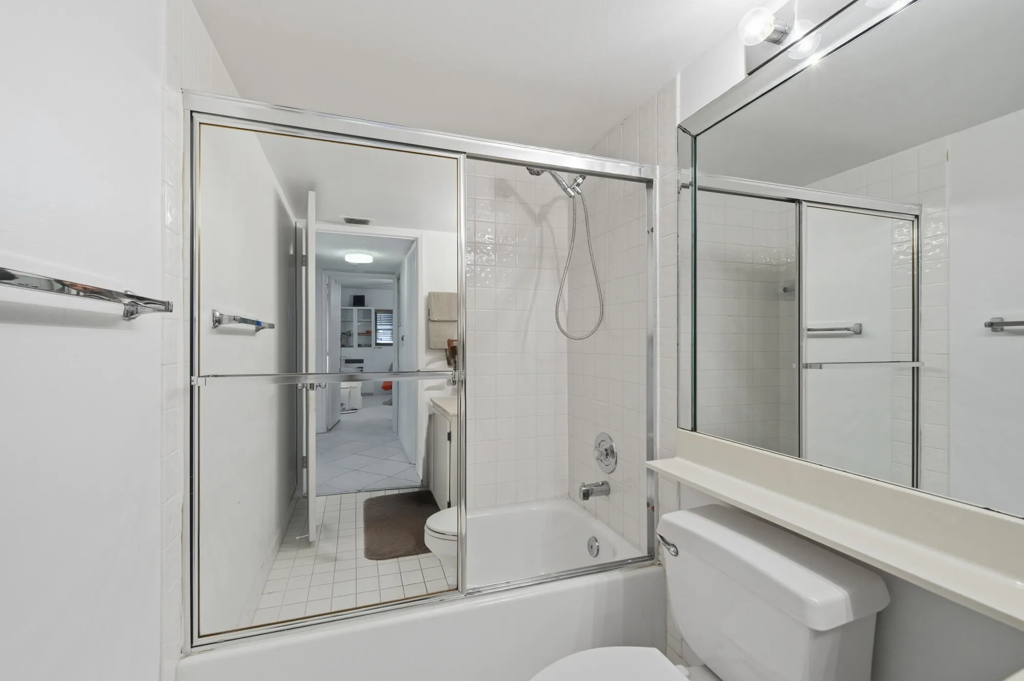 Property Slideshow image 23 of 70 | 15324 lakes of delray blvd apt 105, Delray Beach, FL, 33484