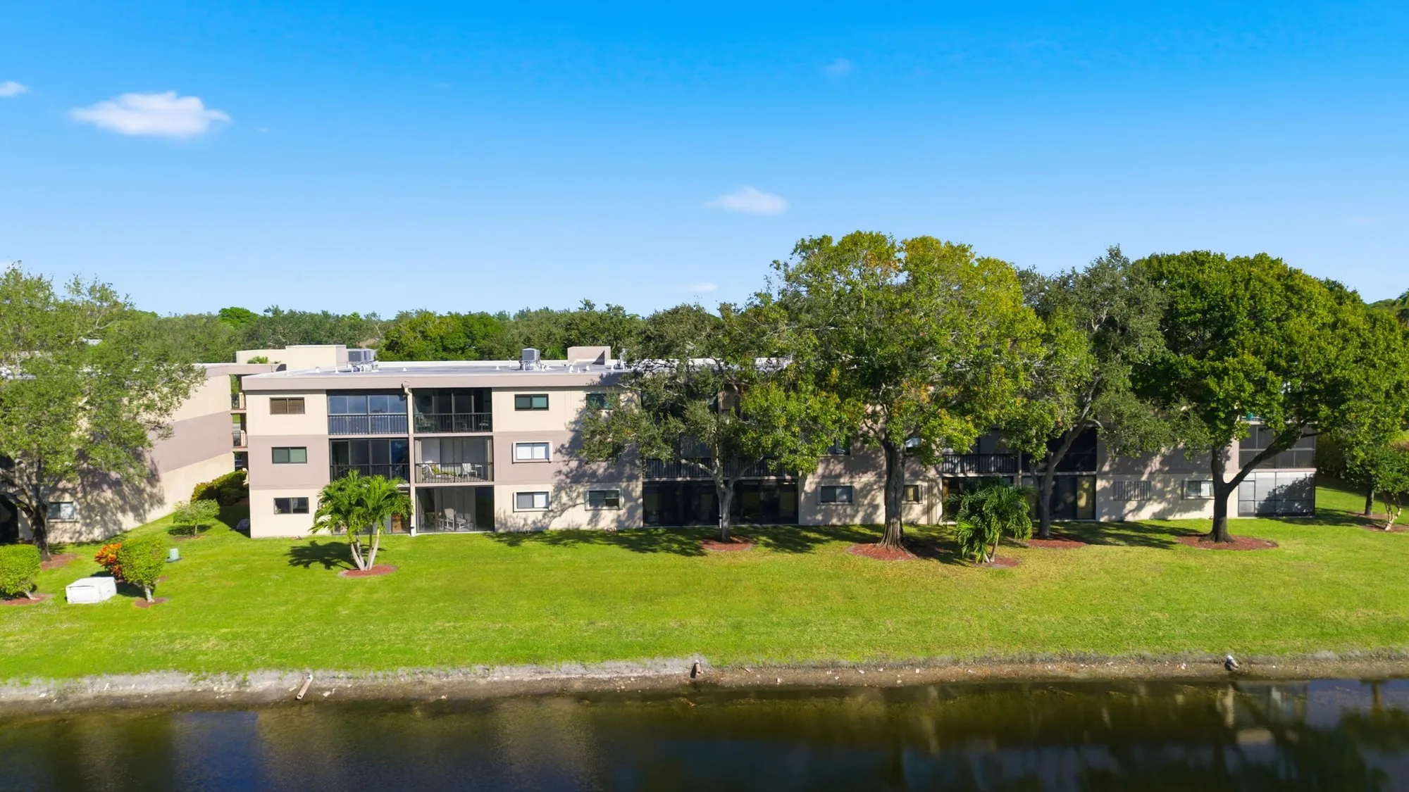 Property Slideshow image 31 of 70 | 15324 lakes of delray blvd apt 105, Delray Beach, FL, 33484