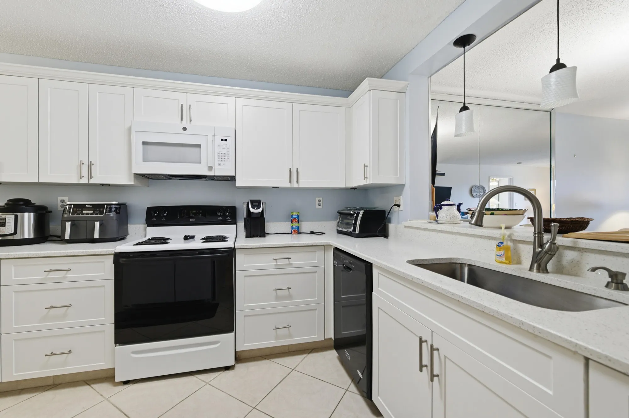Property Slideshow image 4 of 70 | 15324 lakes of delray blvd apt 105, Delray Beach, FL, 33484