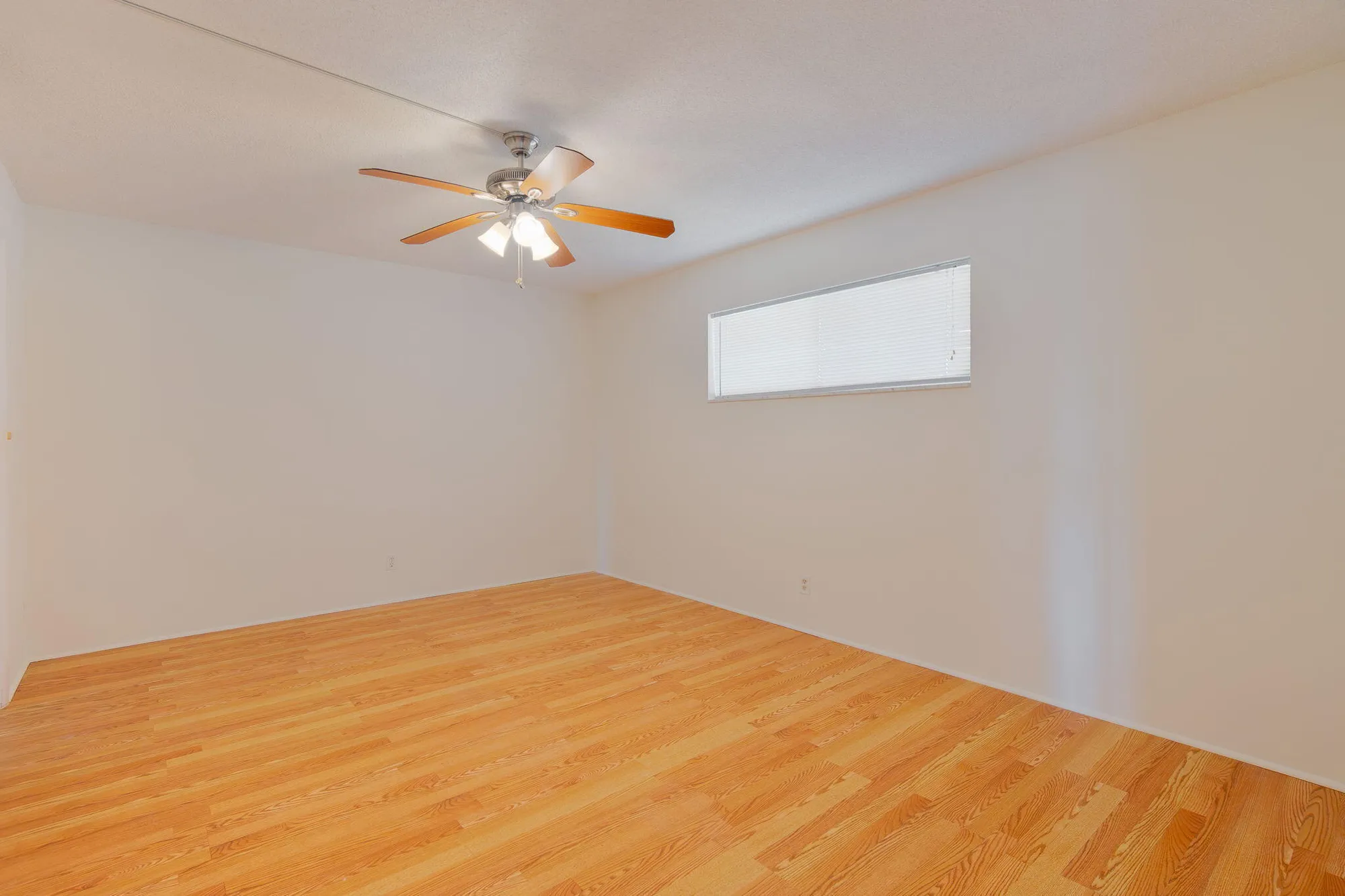 Property Slideshow image 7 of 30 | 2682 garden dr 208, Lake Worth, FL, 33461