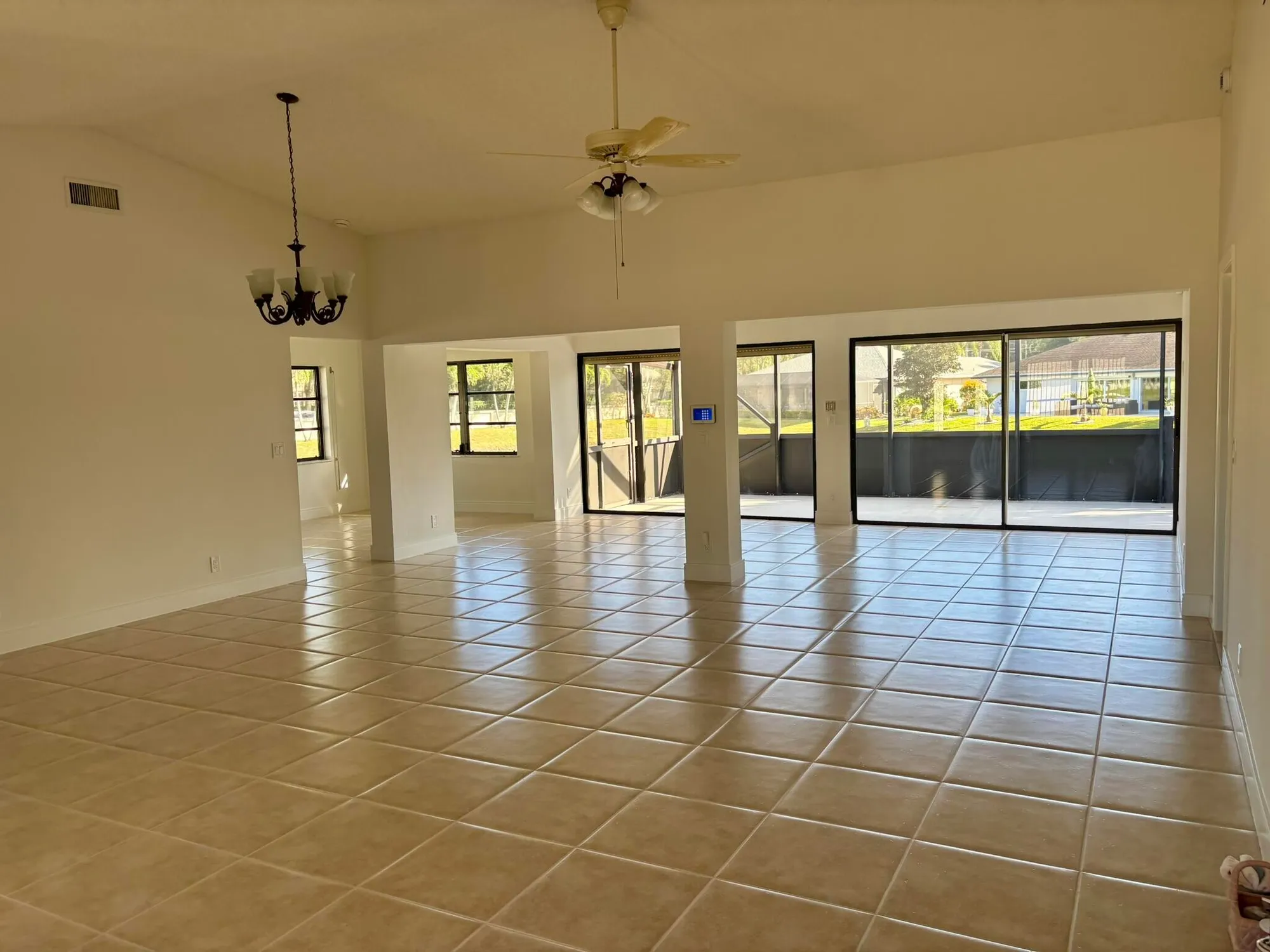 Property Slideshow image 6 of 15 | 10920 ventura cir, Boynton Beach, FL, 33436