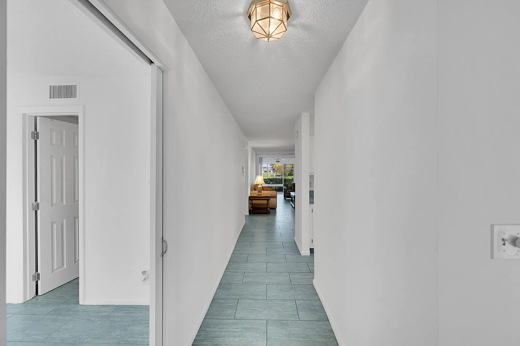 Property Slideshow image 5 of 30 | 13791 flora pl a, Delray Beach, FL, 33484