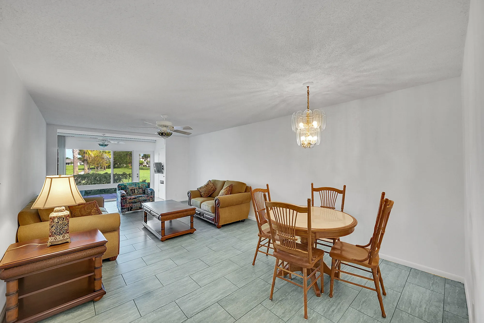 Property Slideshow image 12 of 30 | 13791 flora pl a, Delray Beach, FL, 33484