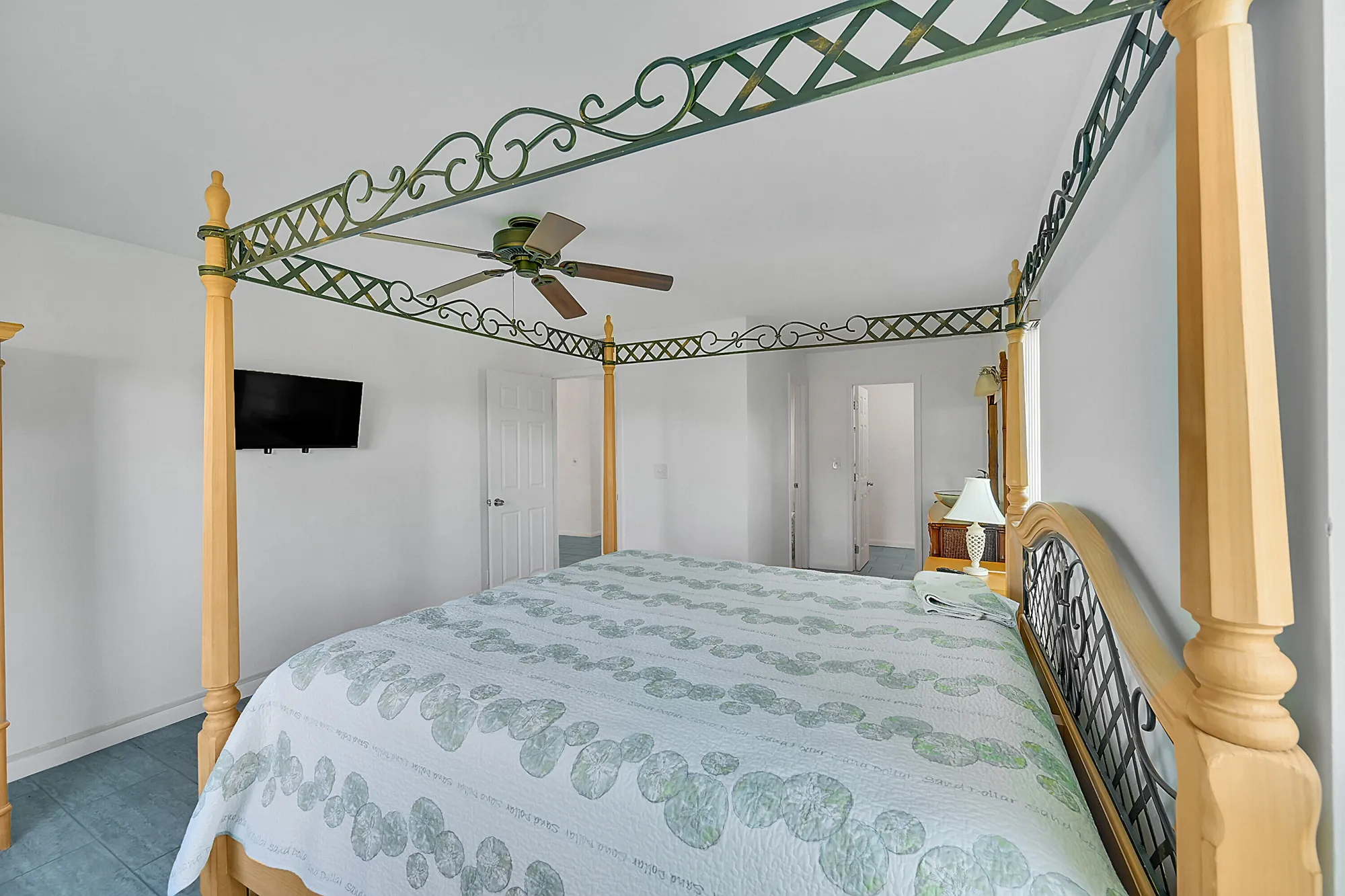 Property Slideshow image 20 of 30 | 13791 flora pl a, Delray Beach, FL, 33484