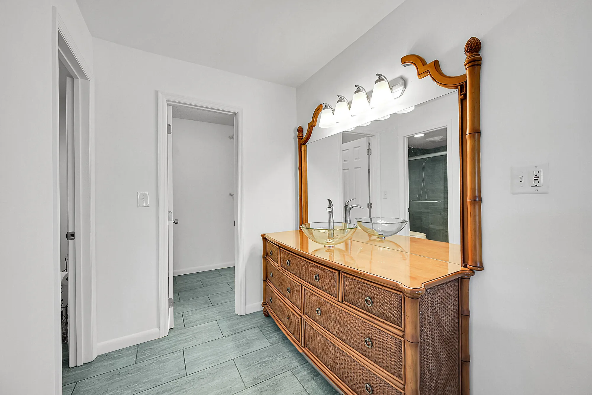Property Slideshow image 23 of 30 | 13791 flora pl a, Delray Beach, FL, 33484