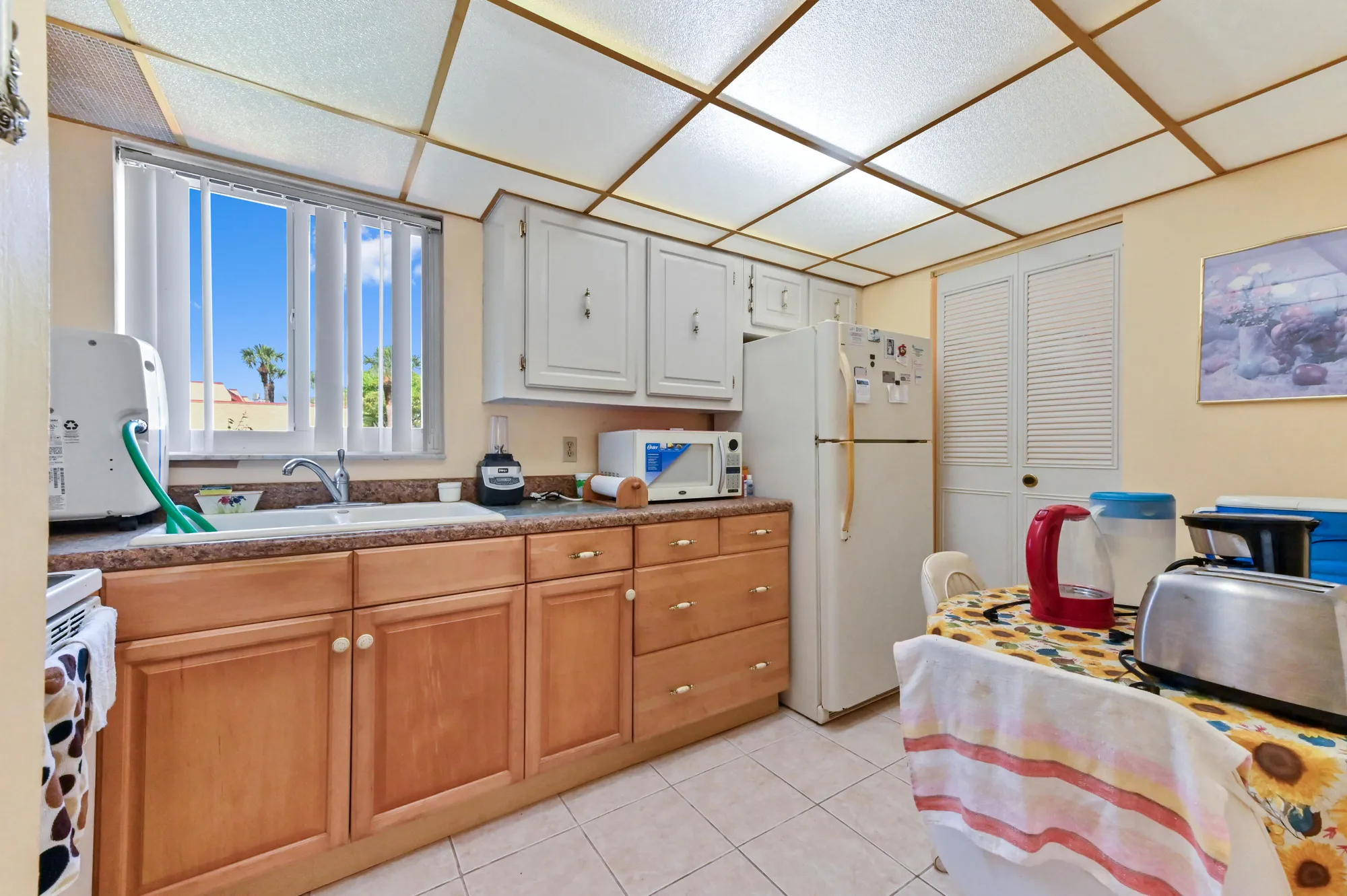Property Slideshow image 7 of 23 | 368 lake frances dr, West Palm Beach, FL, 33411