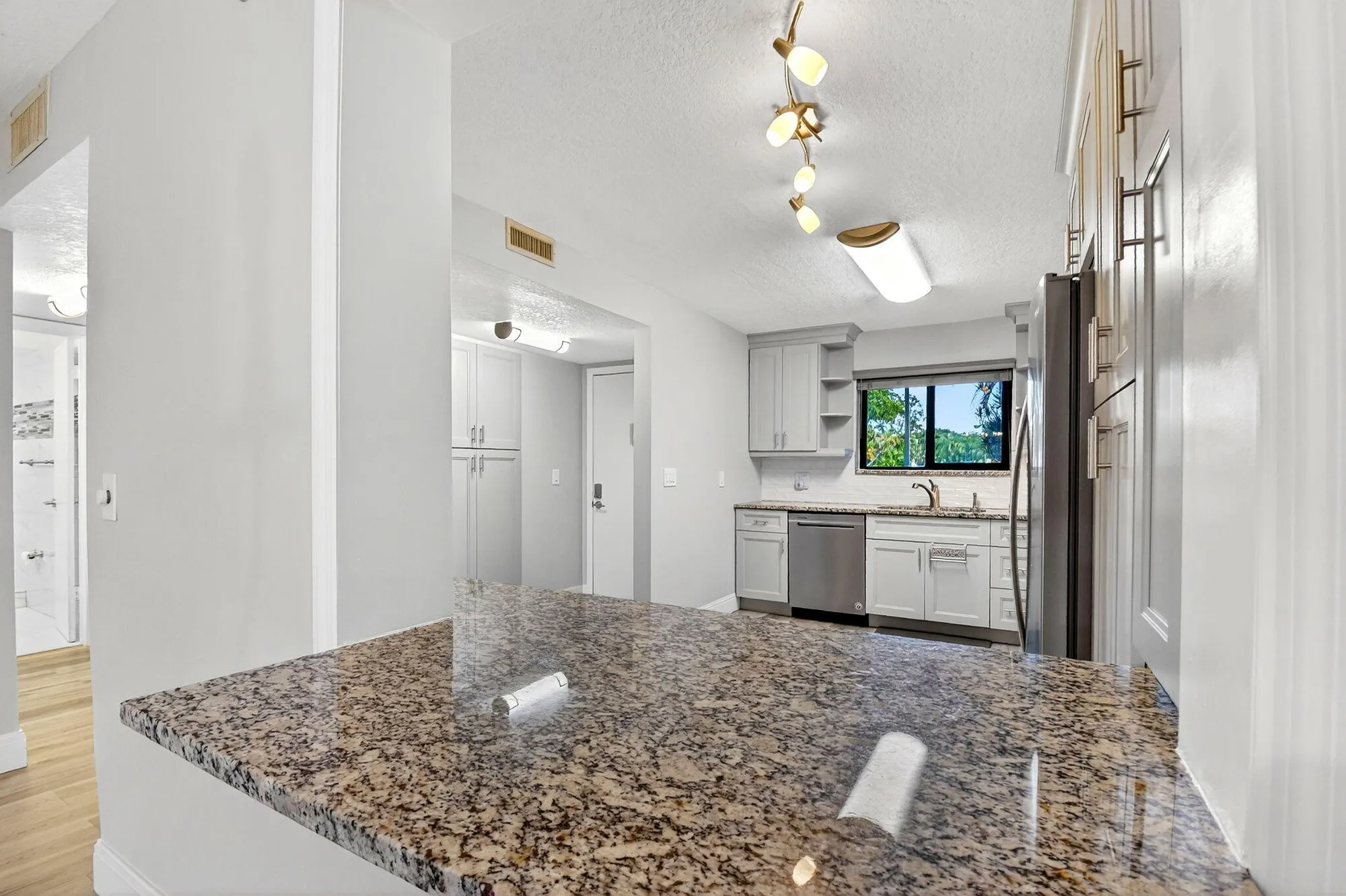 Property Slideshow image 13 of 42 | 7770 tahiti ln 105, Lake Worth, FL, 33467