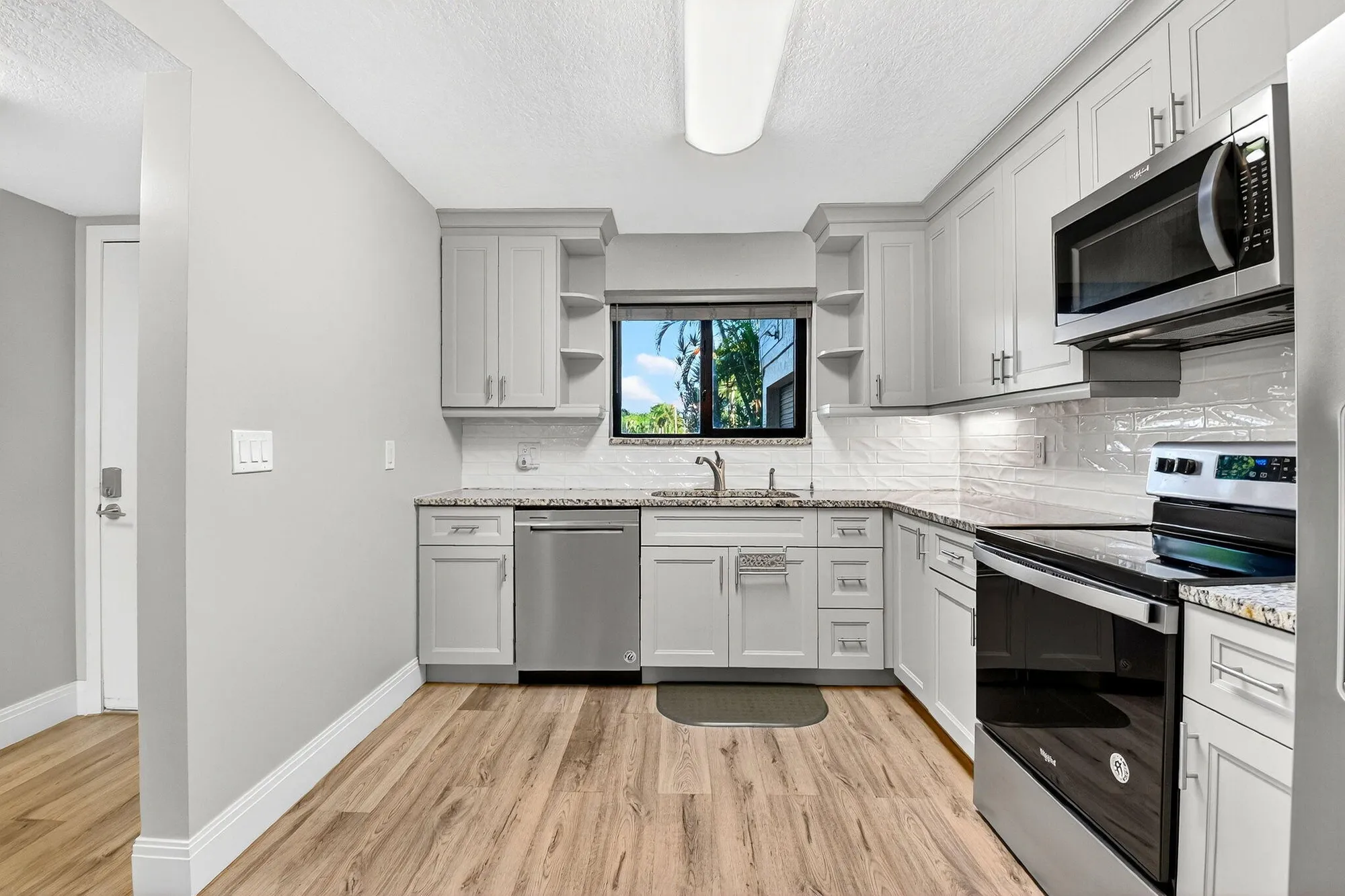 Property Slideshow image 17 of 42 | 7770 tahiti ln 105, Lake Worth, FL, 33467