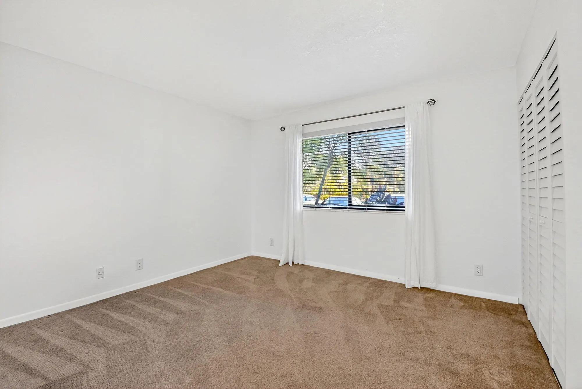 Property Slideshow image 25 of 42 | 7770 tahiti ln 105, Lake Worth, FL, 33467