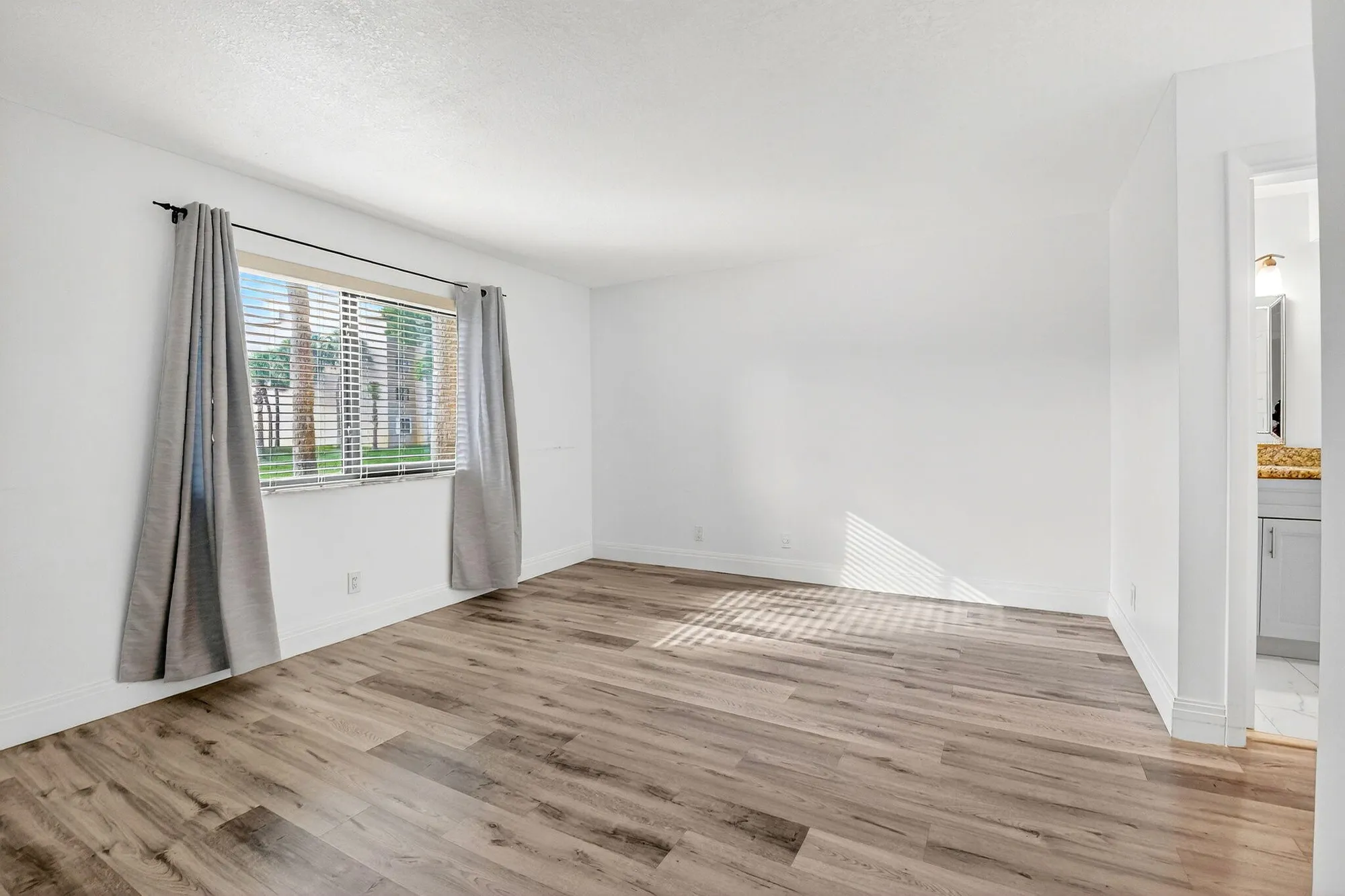 Property Slideshow image 28 of 42 | 7770 tahiti ln 105, Lake Worth, FL, 33467