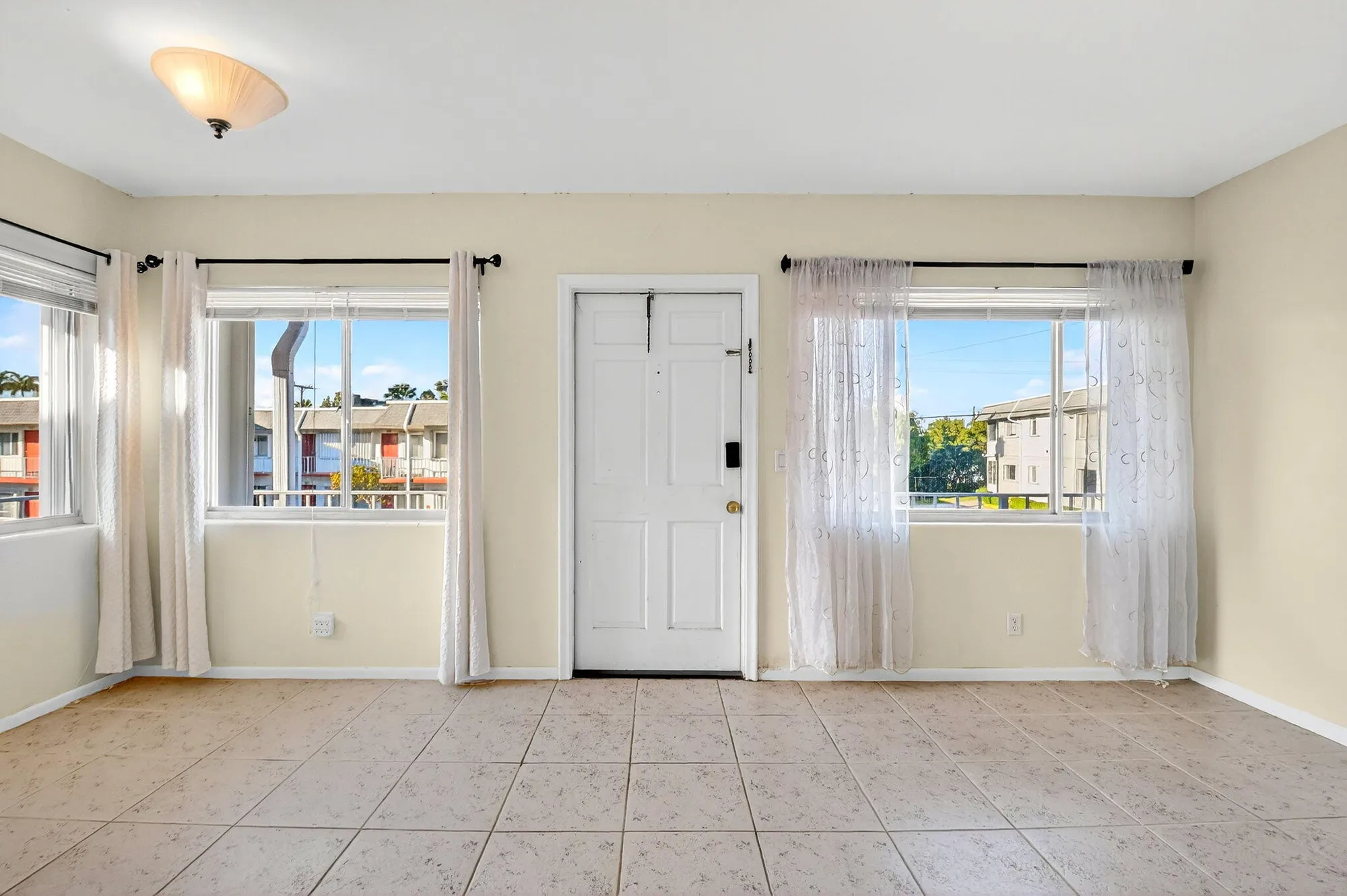 Property Slideshow image 11 of 32 | 2880 lake osborne dr 210, Lake Worth Beach, FL, 33461